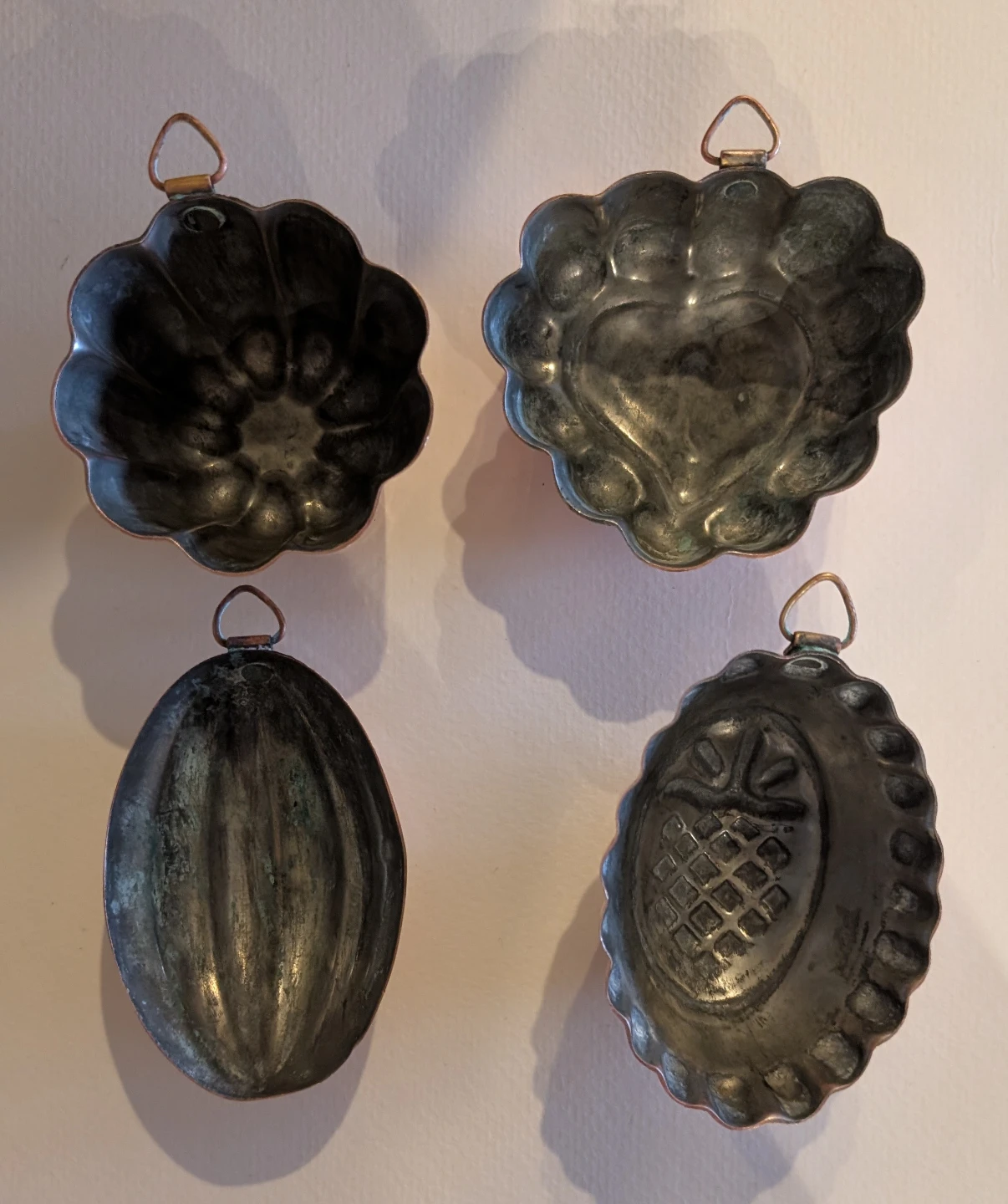 4 Vintage Copper Molds - photo 2