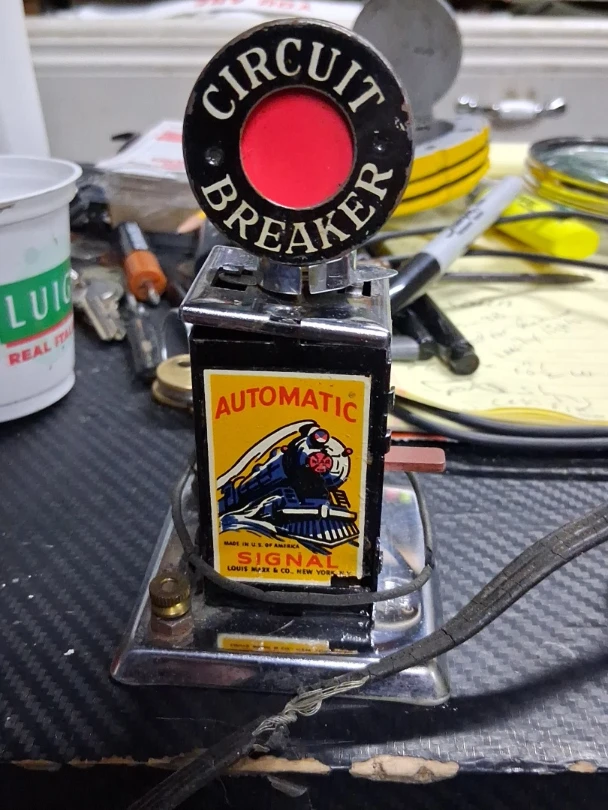 Vintage Lionel Automatic Circuit Breaker Signal - photo 3
