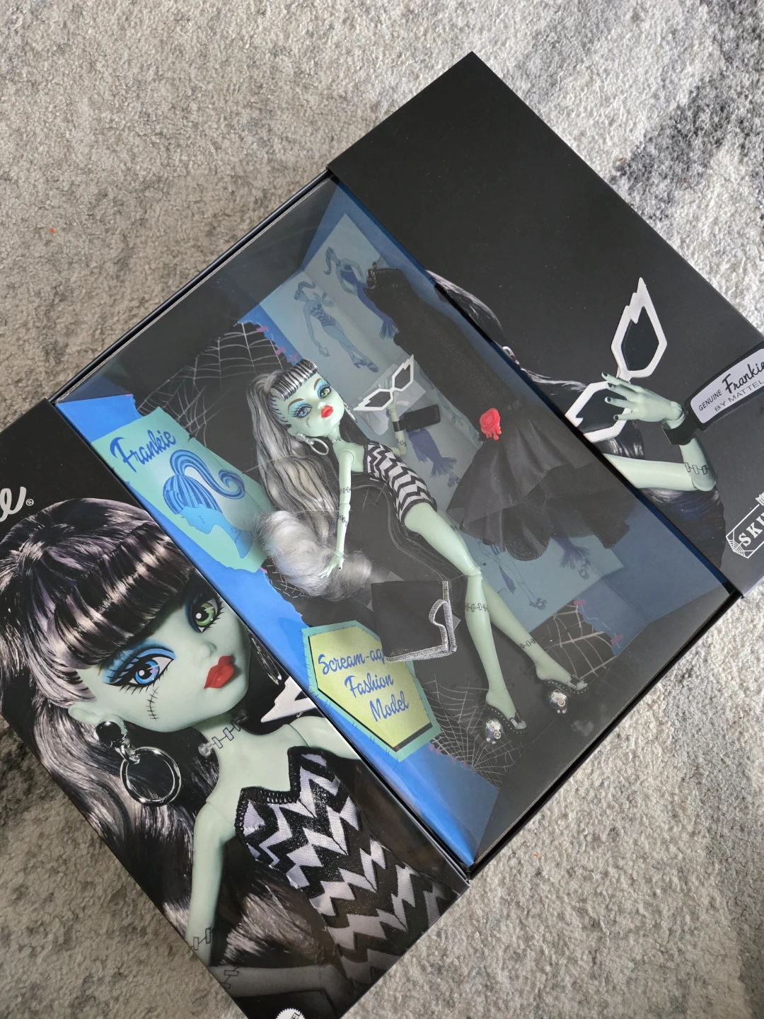 Monster High x Barbie Collectors Doll - photo 4