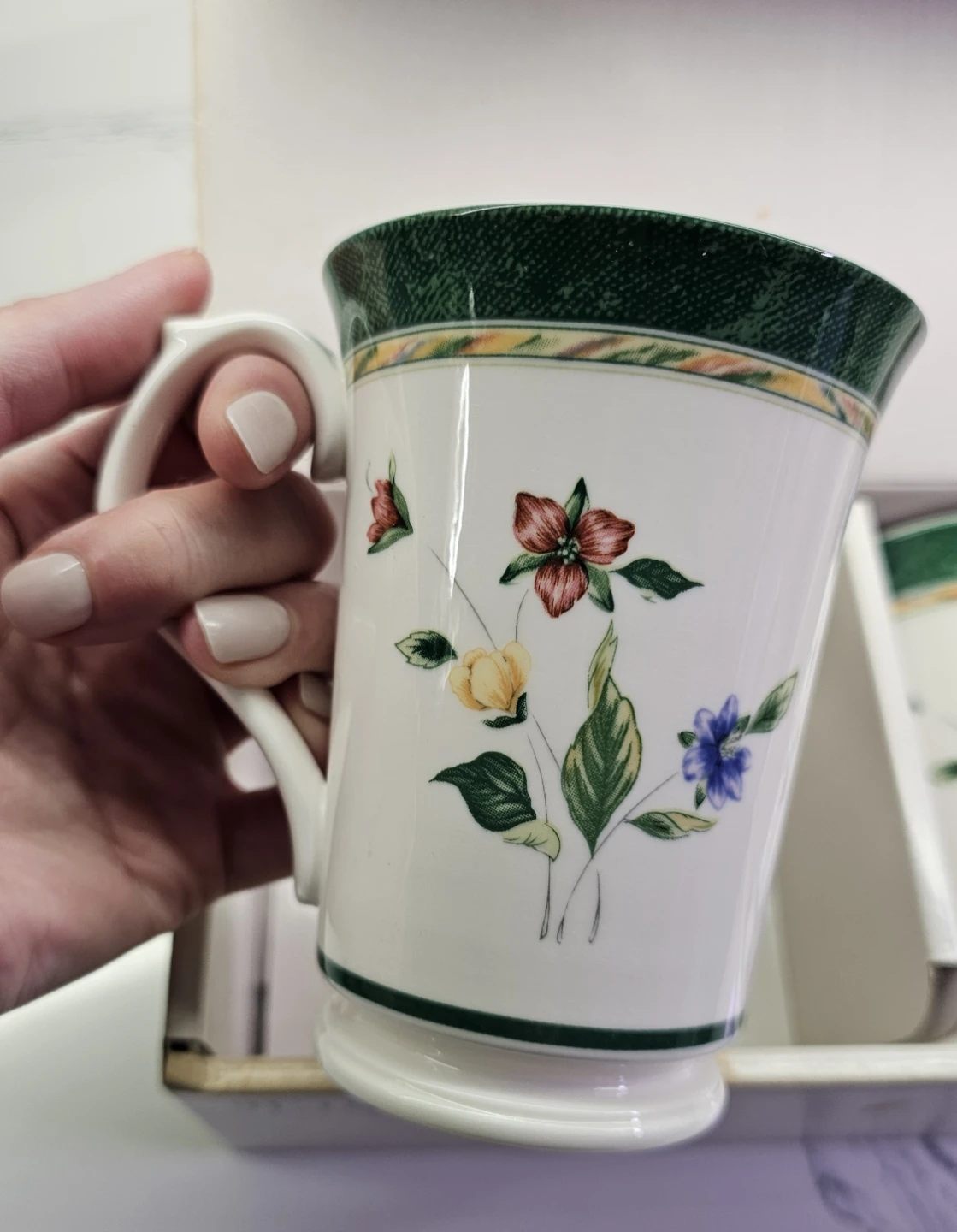 Saint James by Hankook "Wild Flower" Fine China Mugs (Set of 2) - photo 2