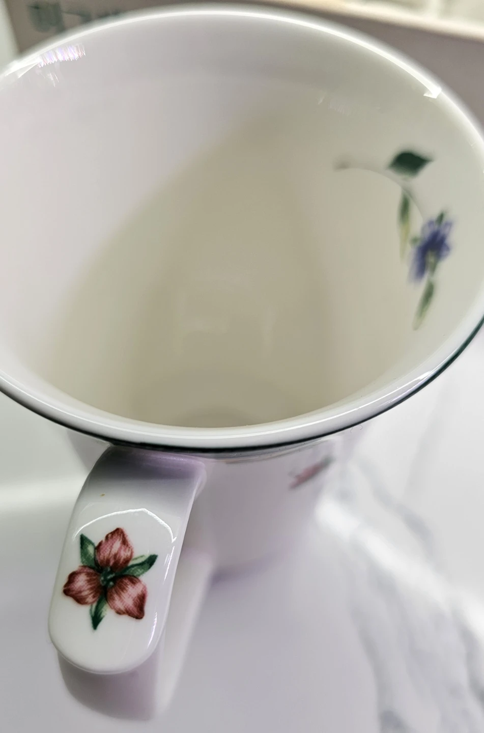 Saint James by Hankook "Wild Flower" Fine China Mugs (Set of 2) - photo 3