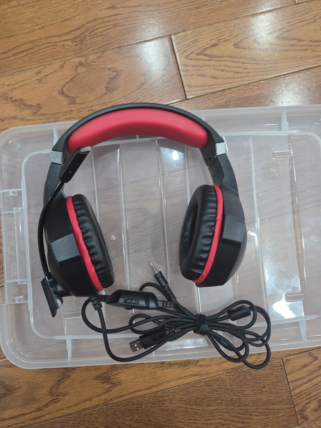 Gaming Headset with Mic - Black and Red