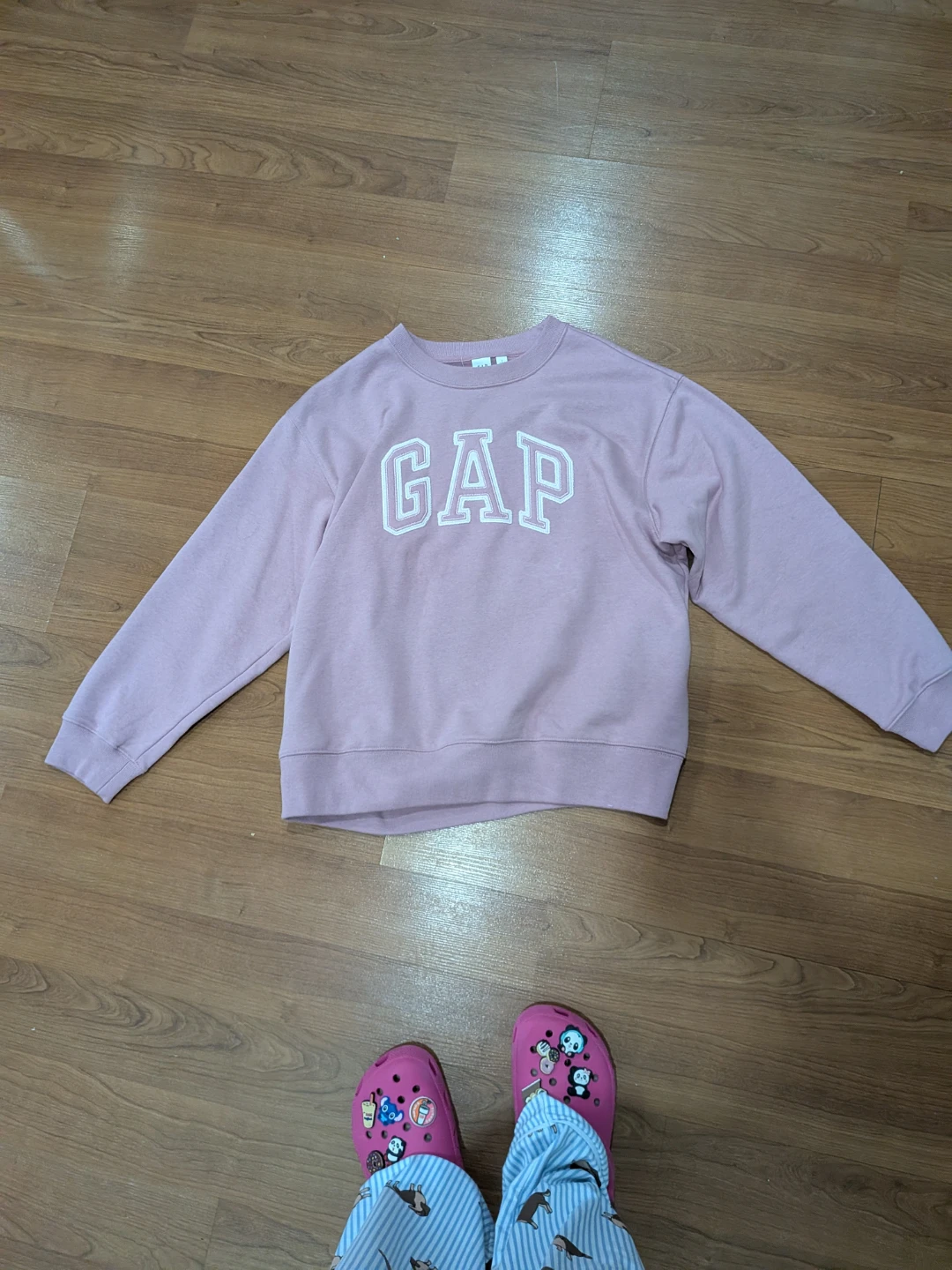 GAP Pink Crewneck Sweatshirt - photo 4