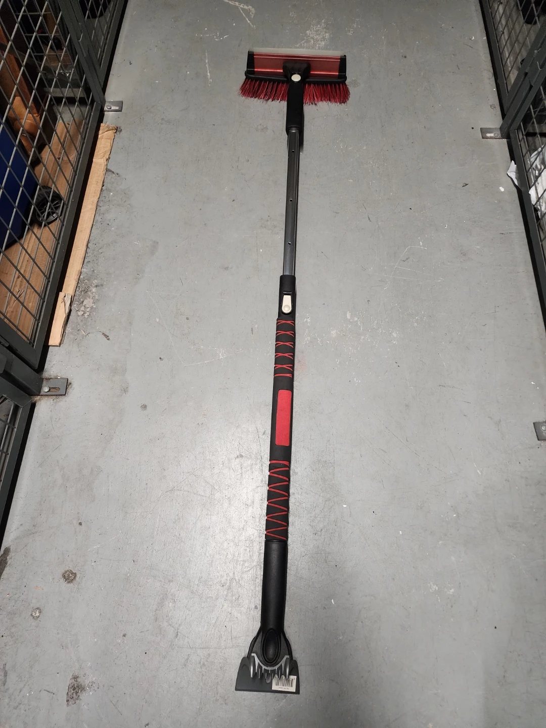Extendable Snow Brush with Ice Scraper - photo 3