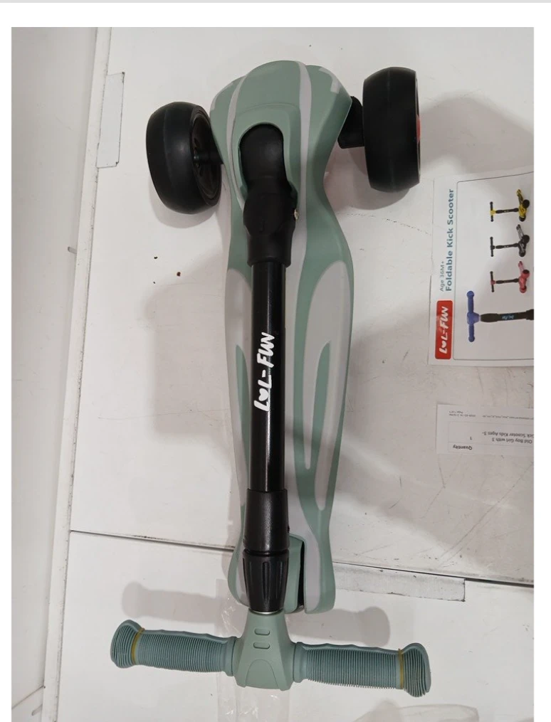 LOL FUN Kids 3-Wheel Kick Scooter - photo 4