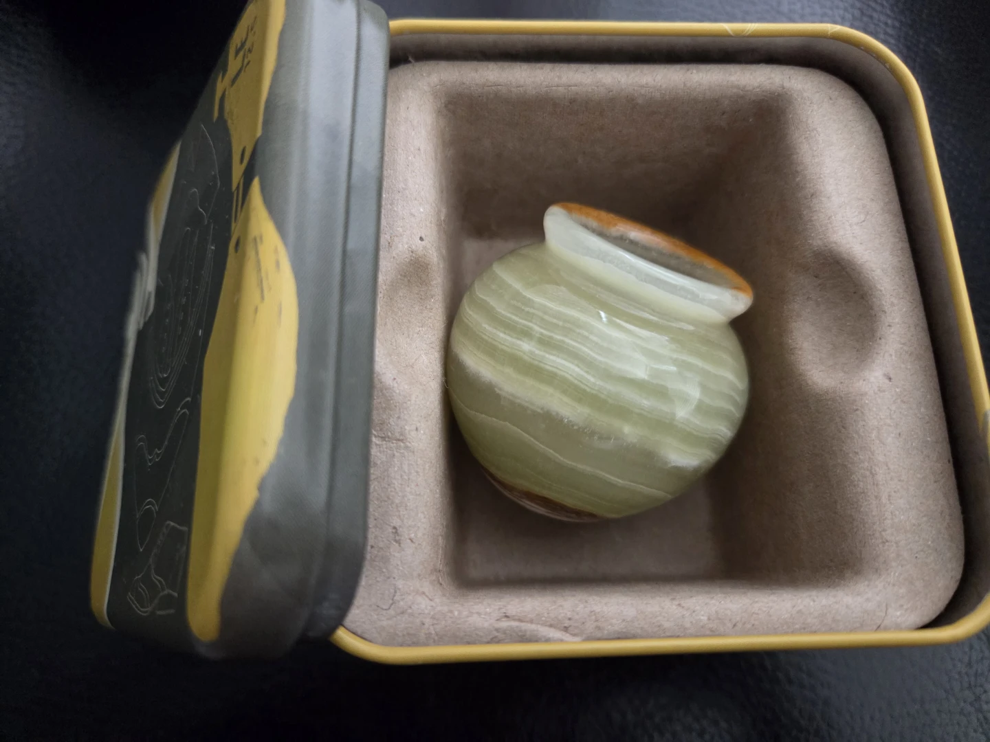 Small Onyx incense burner