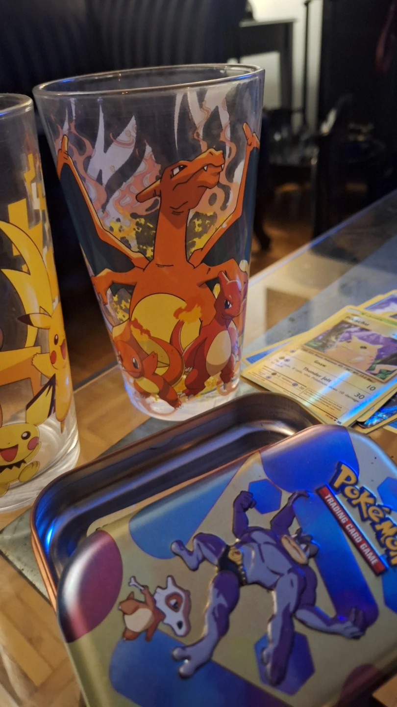 Pokemon Glasses and Trading Card Tin - photo 4
