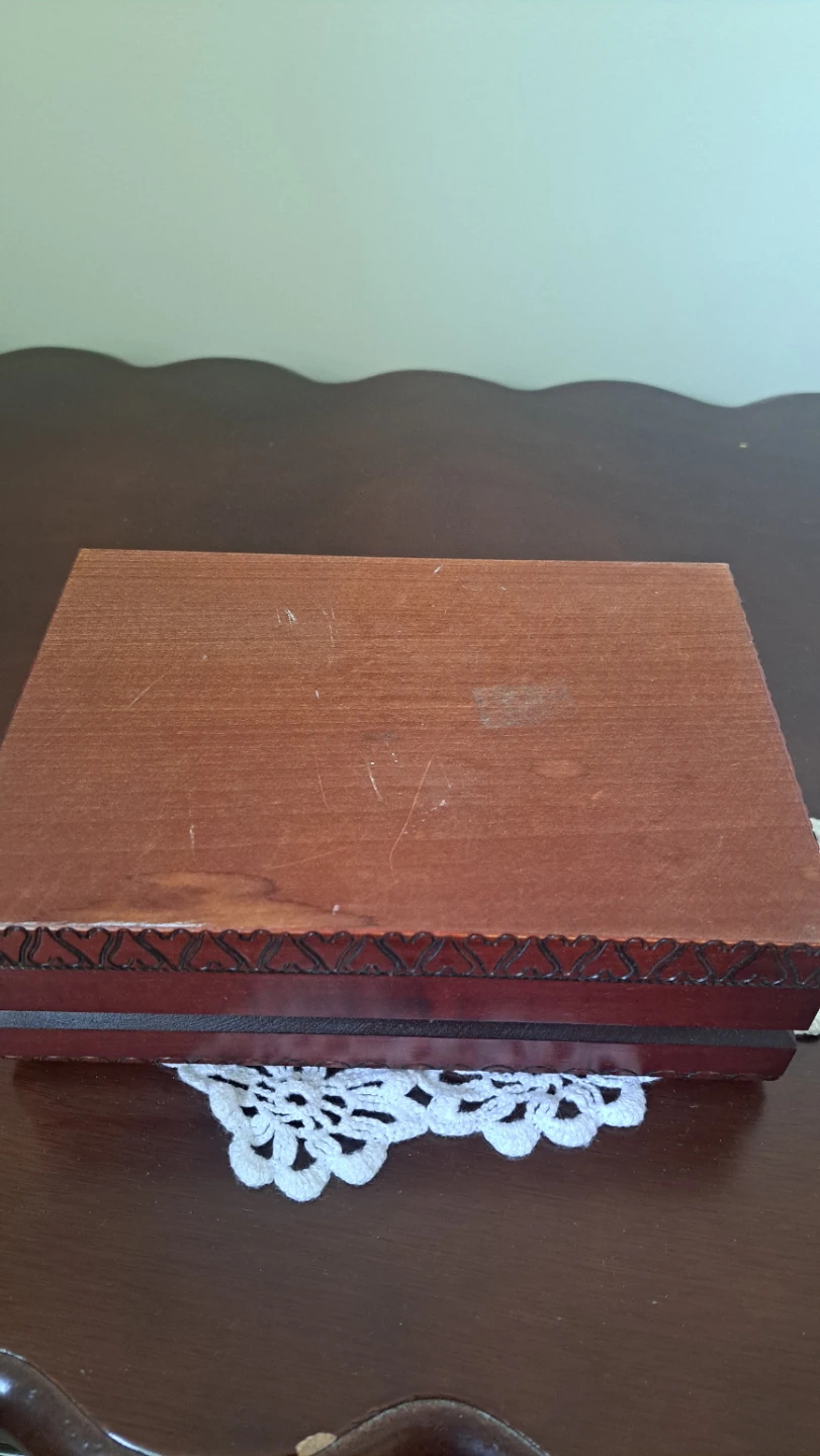 Hand Carved Wooden Keepsake Box - photo 5