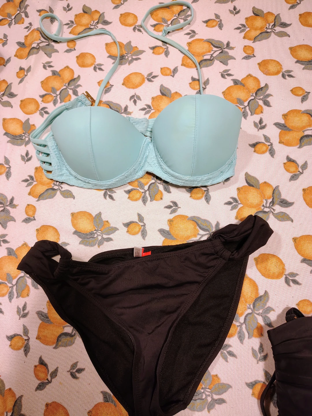 Bikini Swimsuit Set - size small - photo 2