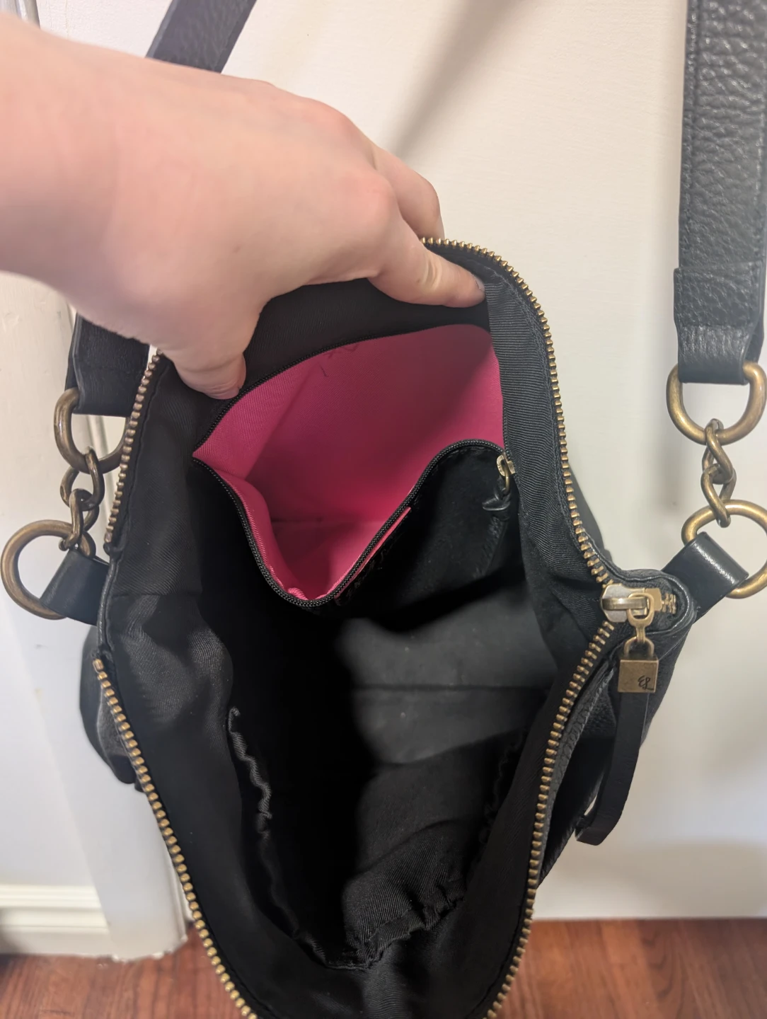 Black Leather Shoulder Bag - photo 4