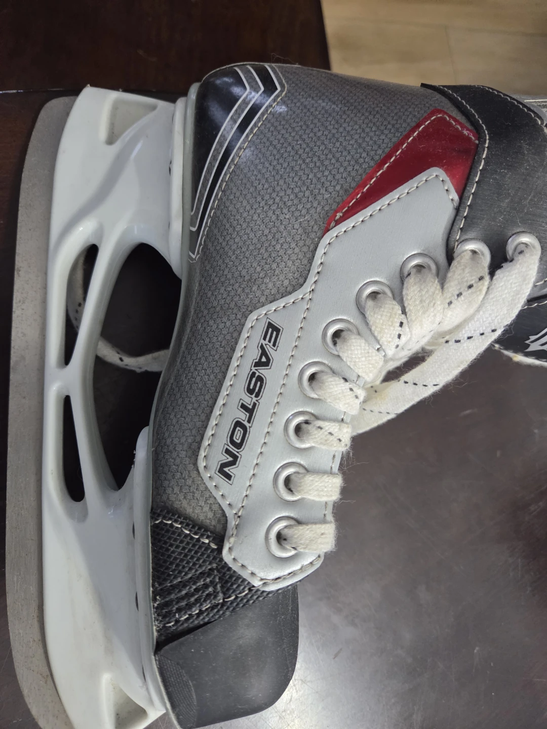 Easton Hockey Skates Size 5.0 - photo 3