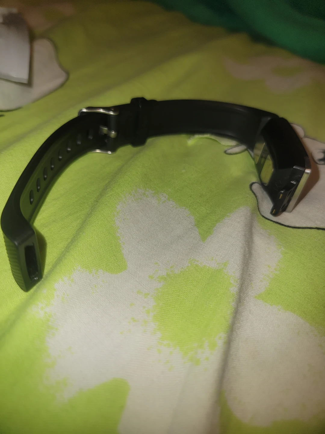 Black Fitness Tracker Band - photo 2