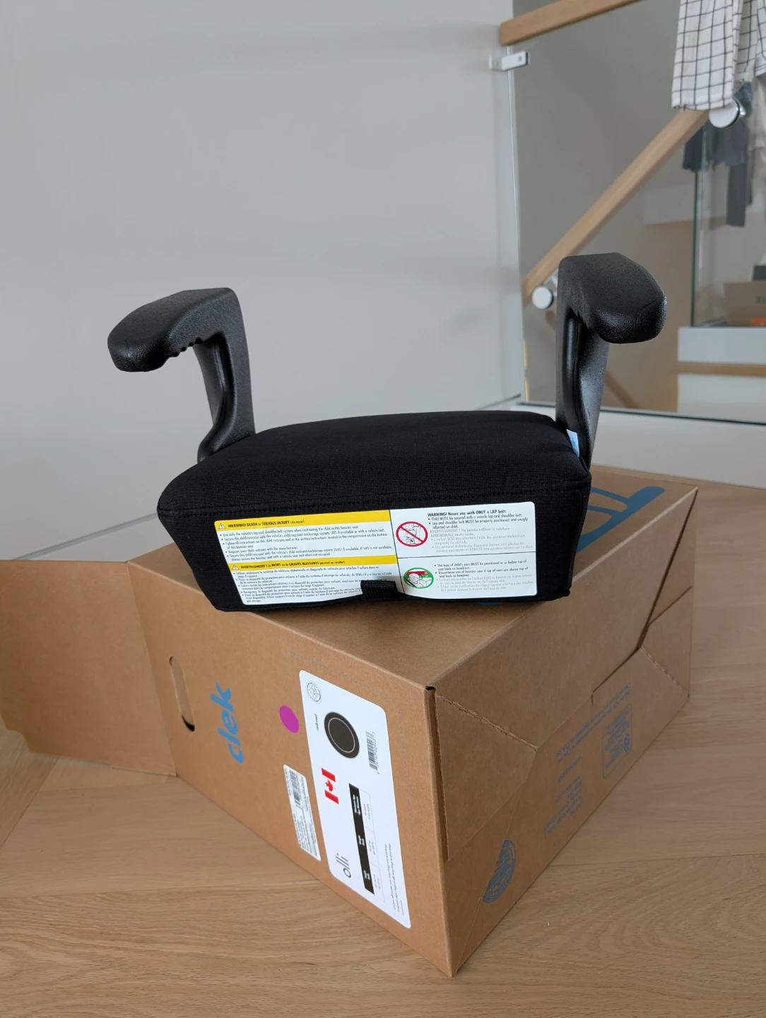 Clek Olli Booster Seat Black - Brand NEW - photo 4