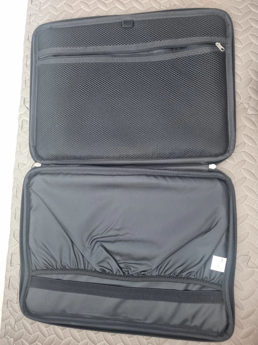 ALMOSTBLUE Black Glitter Pouch - photo 3
