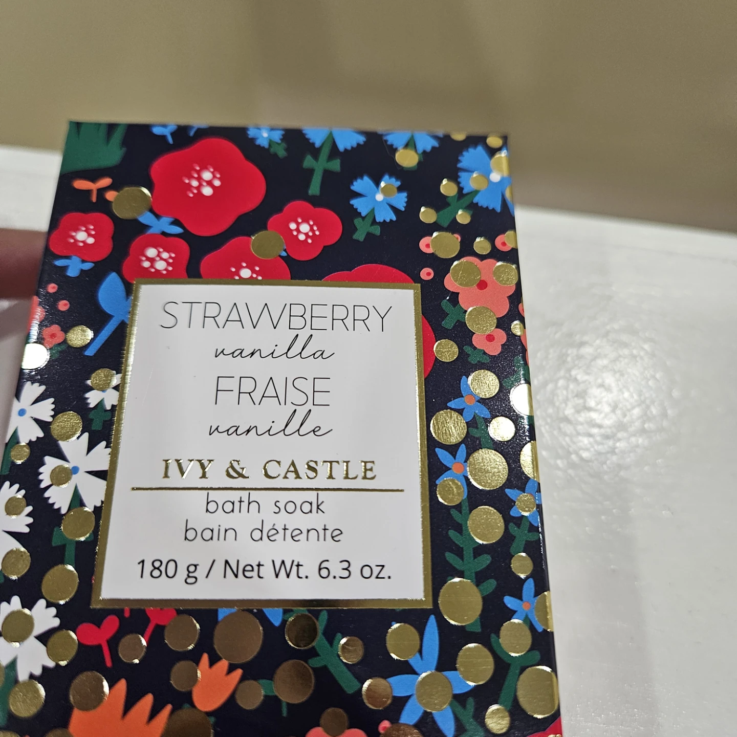 IVY & CASTLE Strawberry Vanilla Bath Soak - photo 2