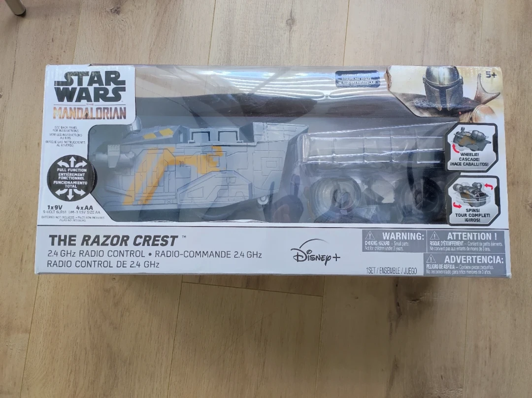 Star Wars The Mandalorian Razor Crest 2.4 GHz Radio Control Toy - photo 2