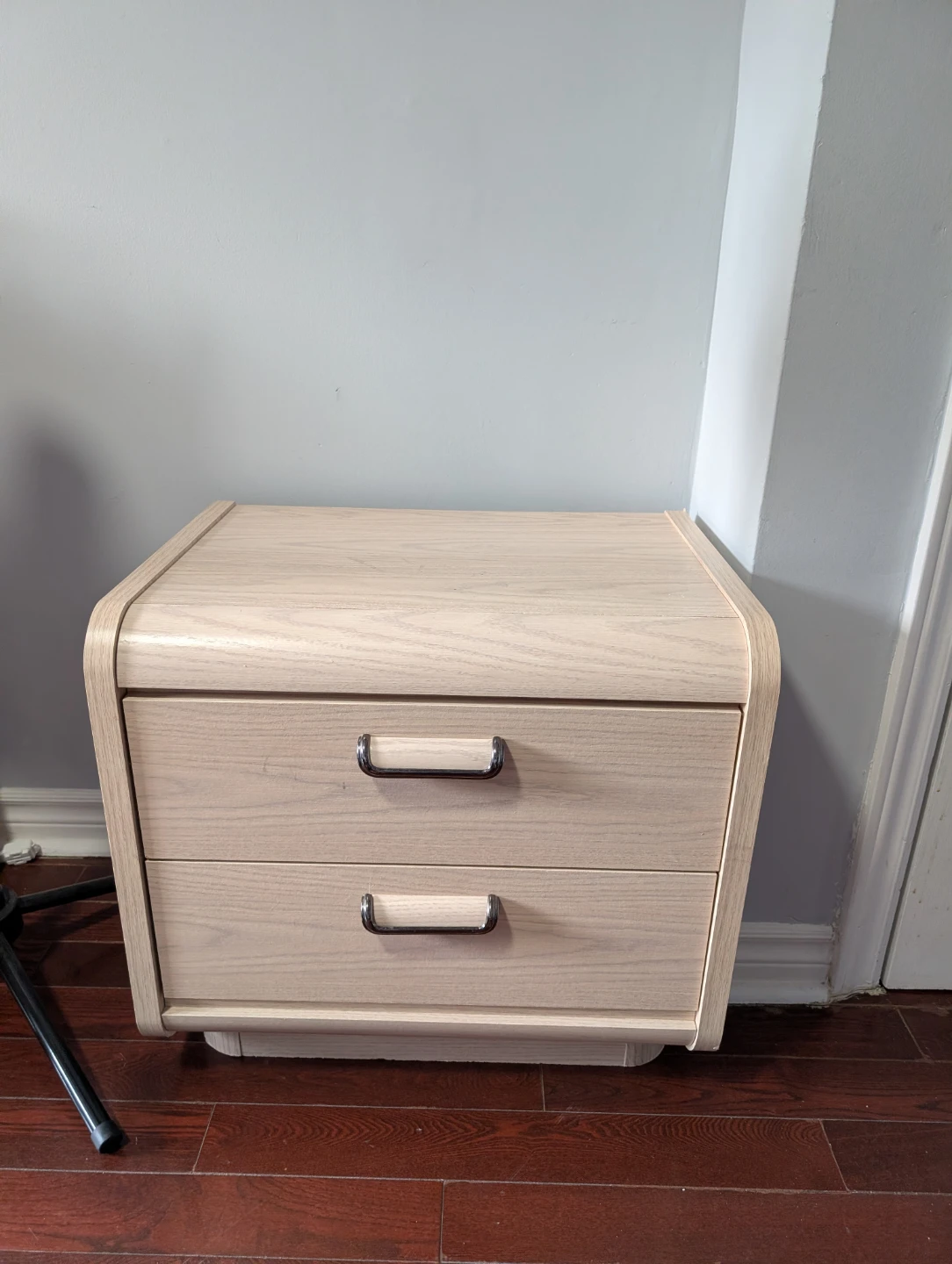 Two-drawer table