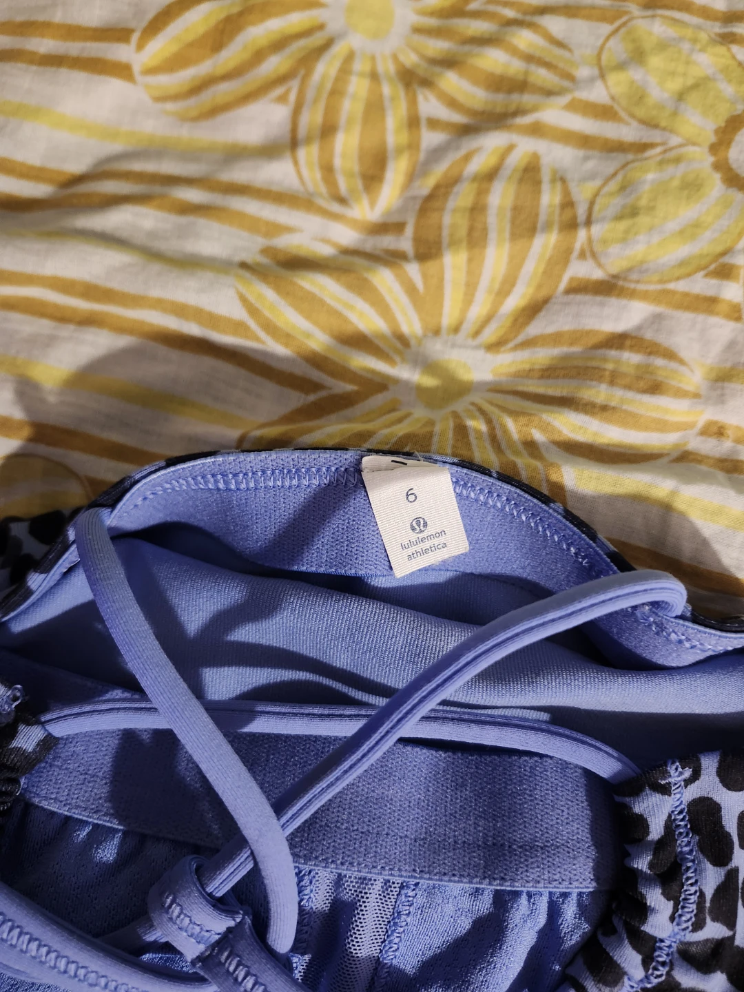 purple and black polkadot lululemon tank top - photo 4