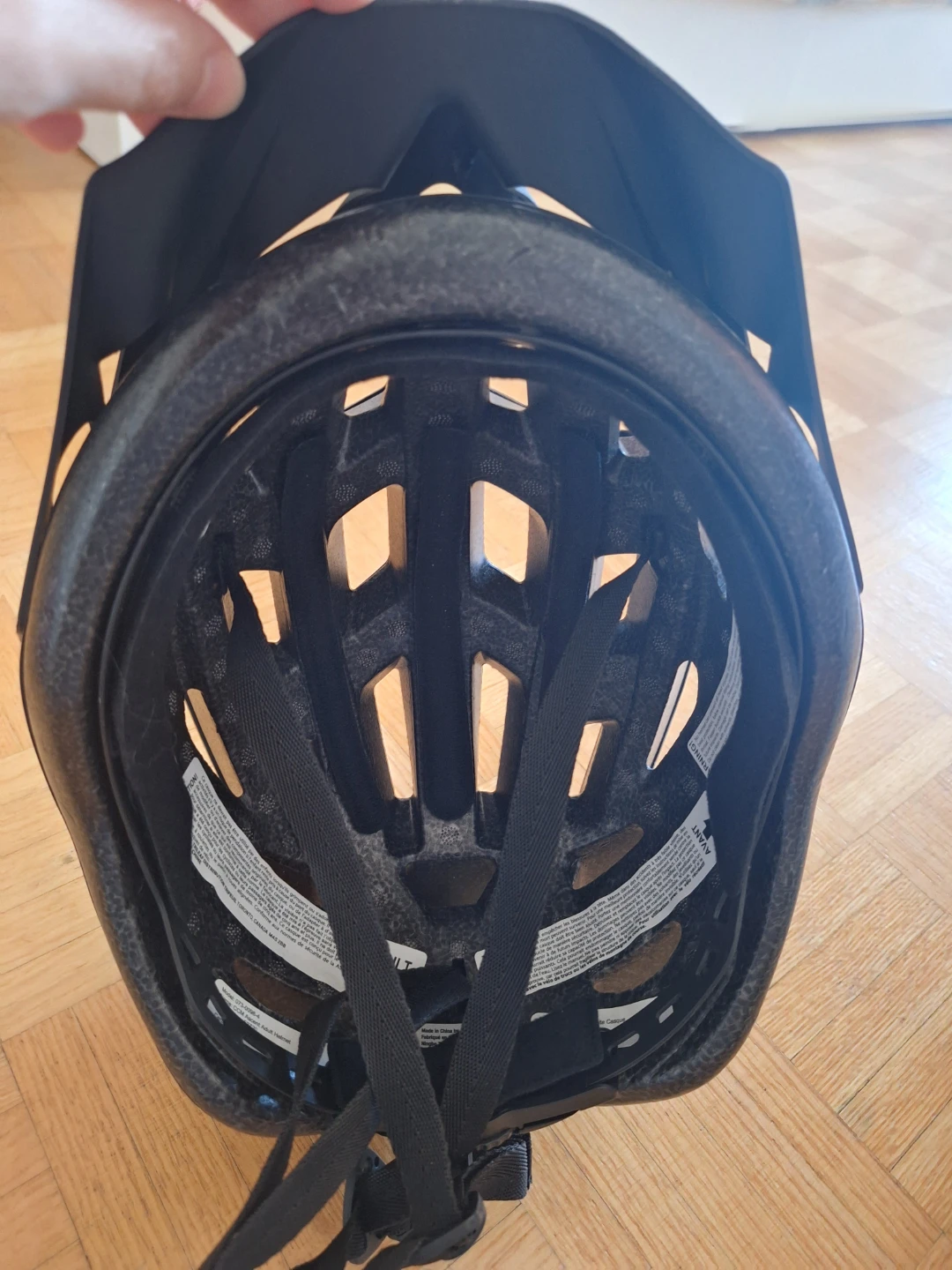 Black Bicycle Helmet - photo 3