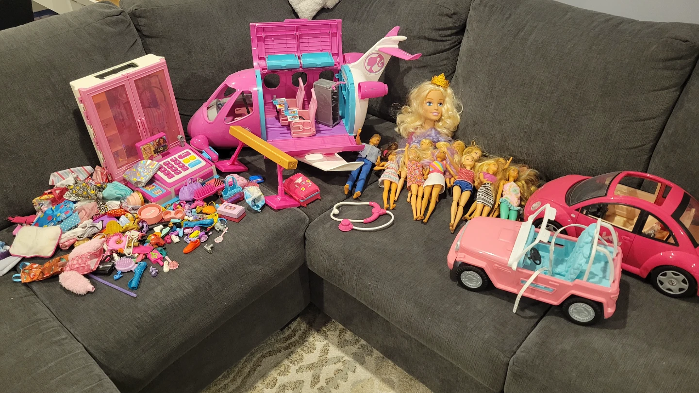 Massive Barbie LOT, plane, cars, Ken, barbies and accessories