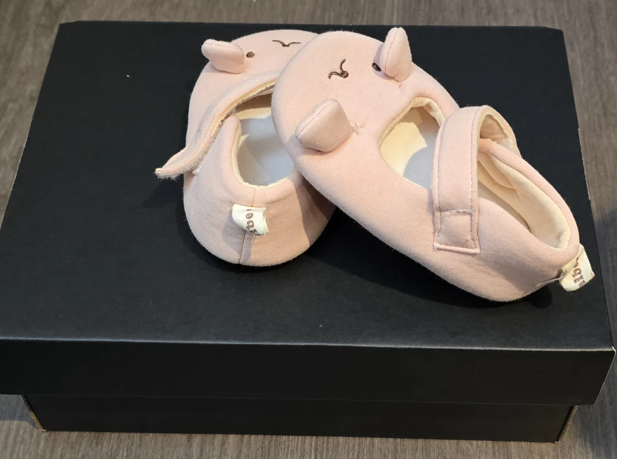 Pink Baby Crib Shoes with Bear Face - photo 2