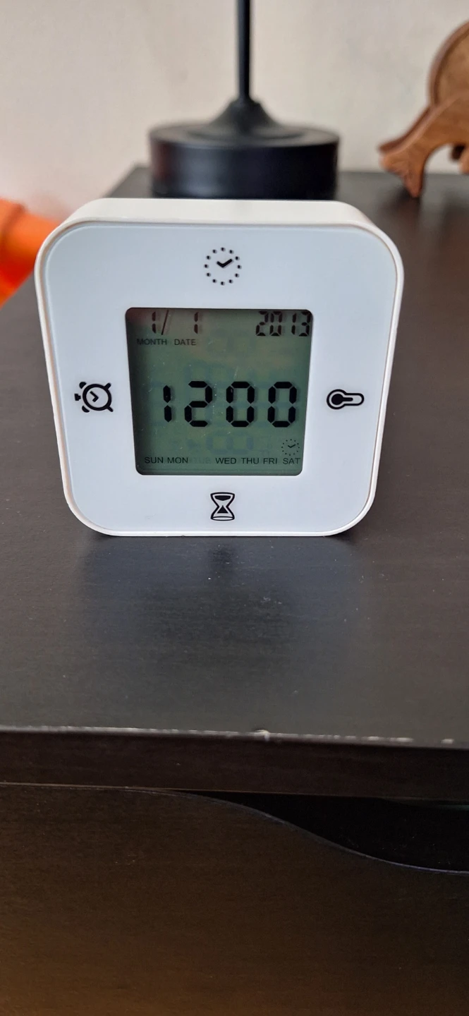 White Digital Alarm Clock🥕