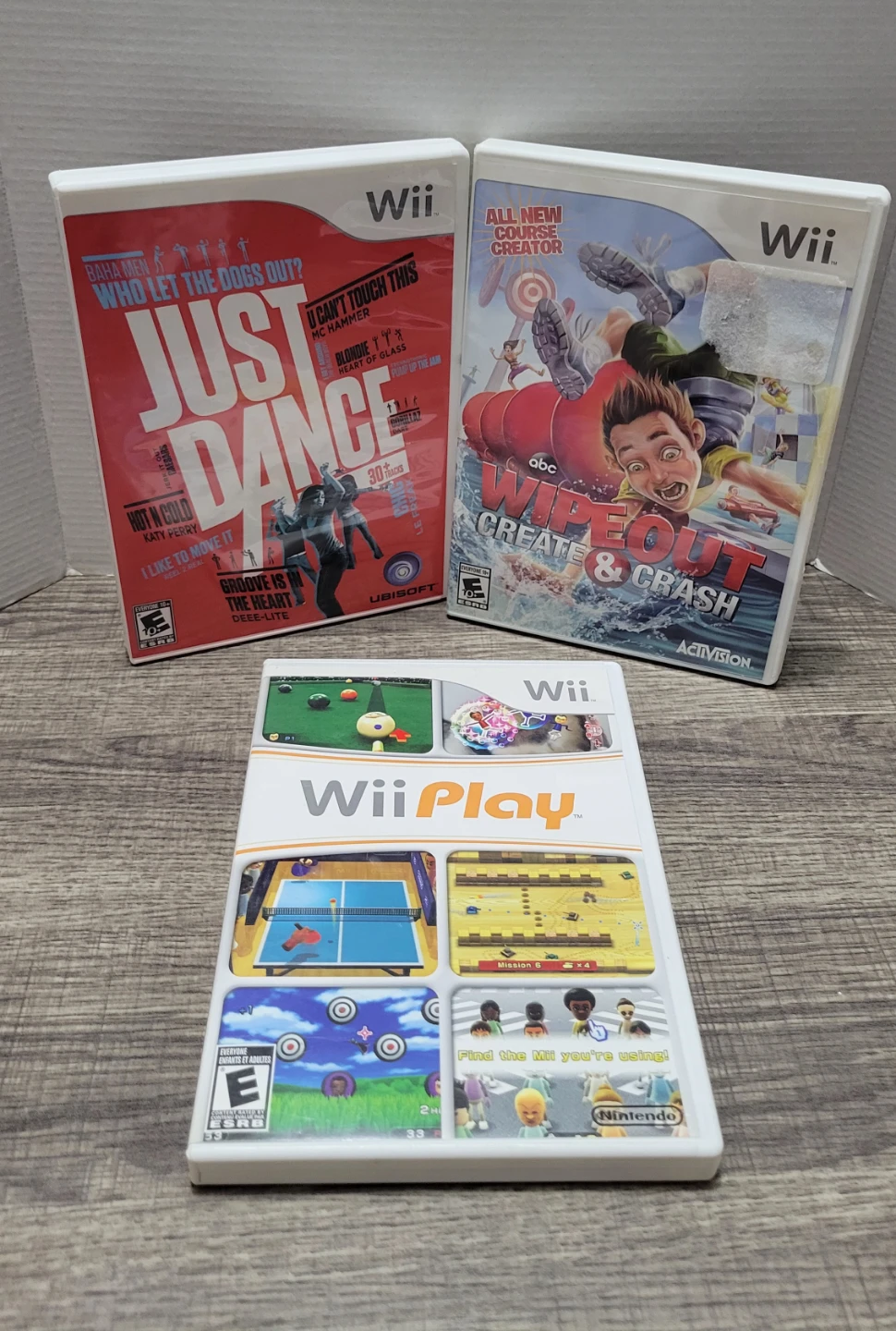 Nintendo Wii Video Game Bundle