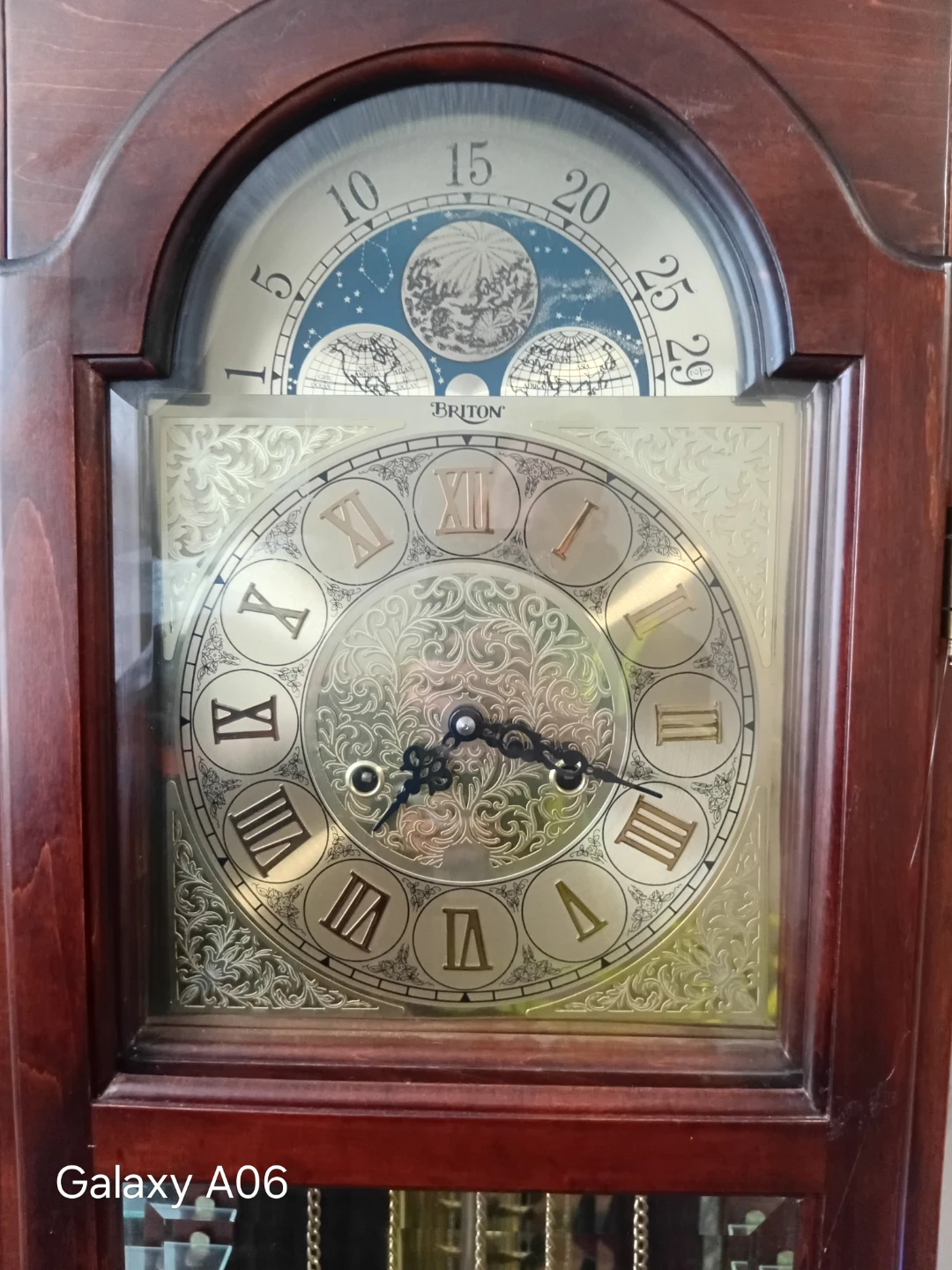 Briton  Howard Miller Grandfather Clock from a limited edition - photo 2