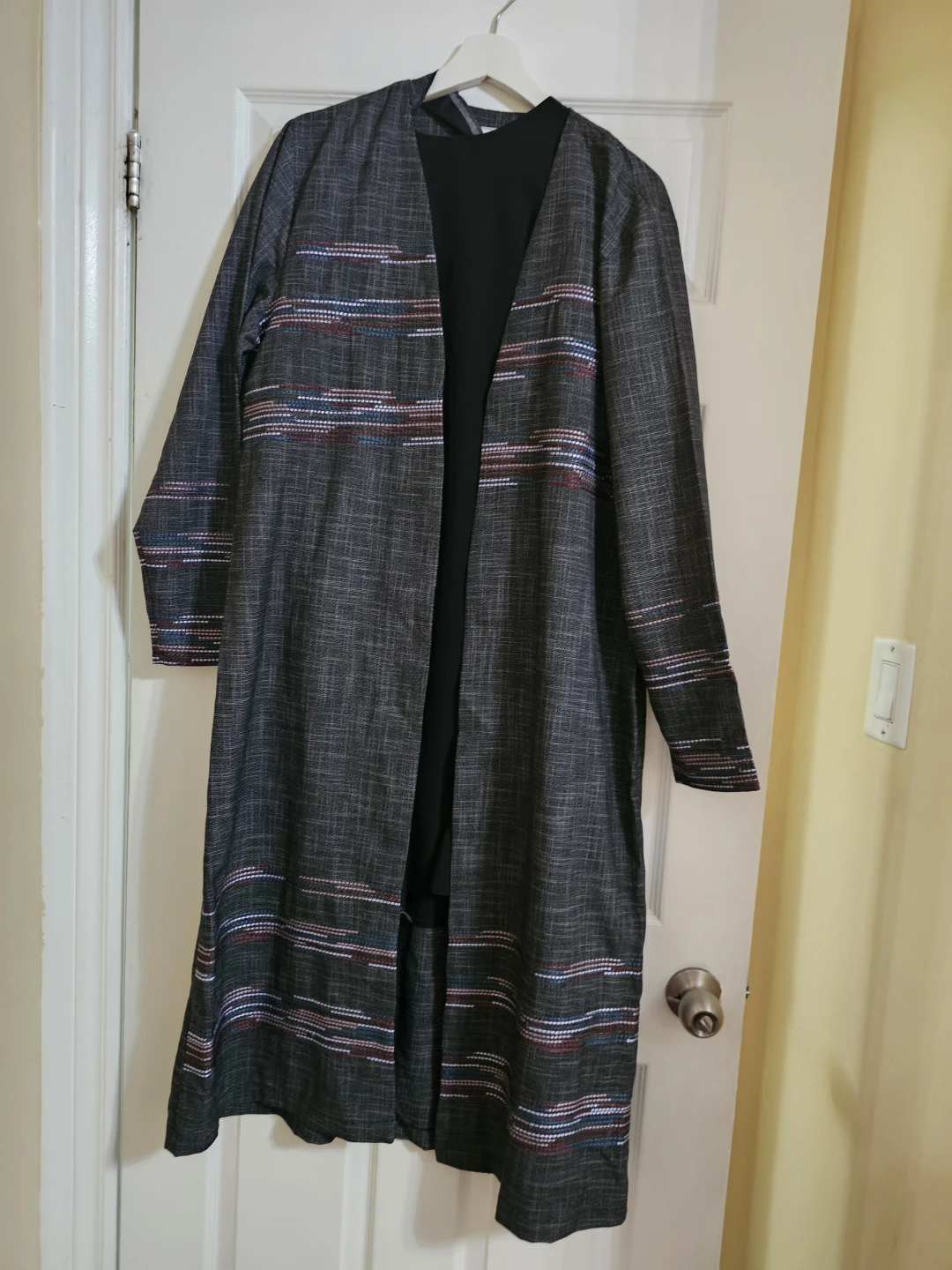 Grey Patterned Kimono Style Jacket and Black Pants Set