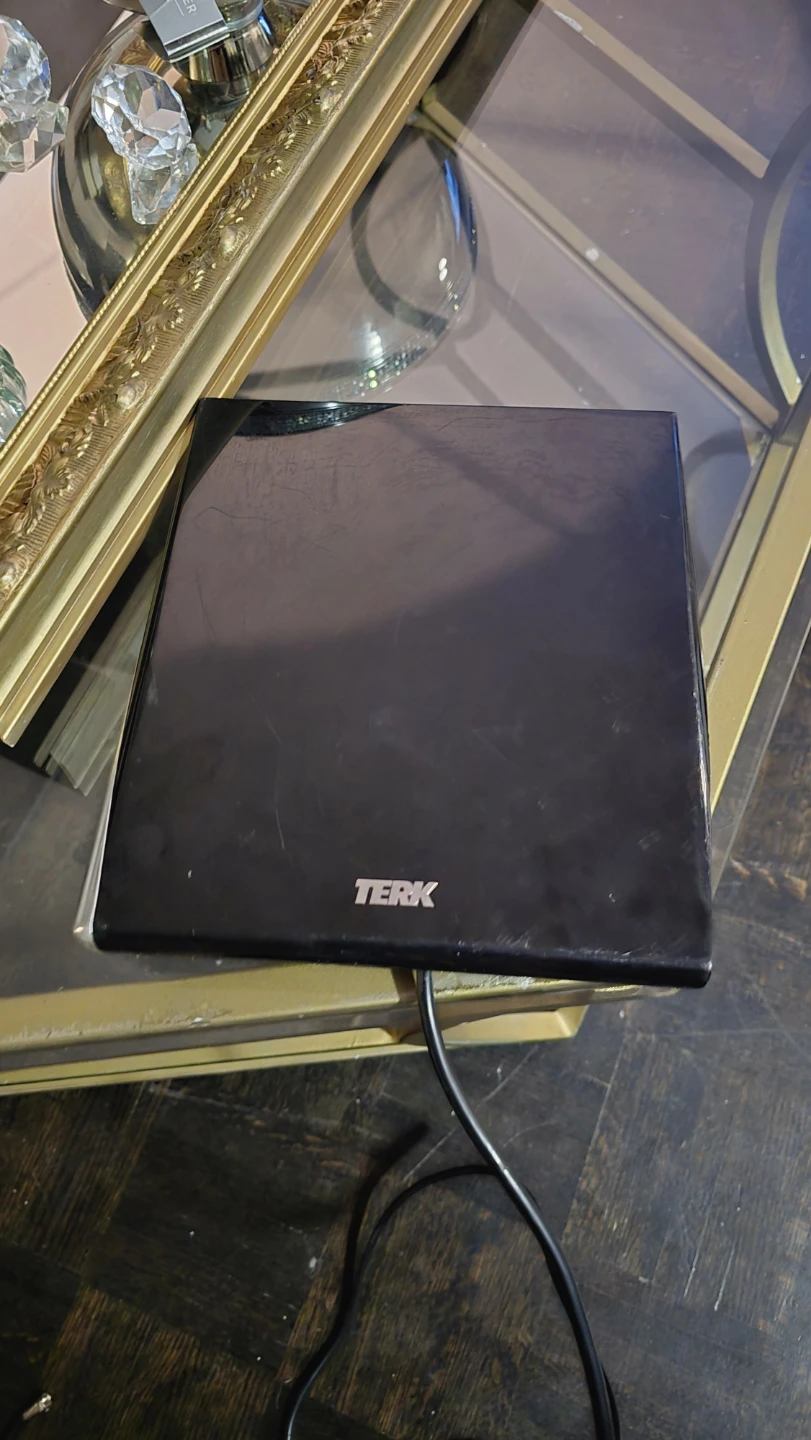 Samsung 32" TV & TERK Antenna Bundle - photo 4