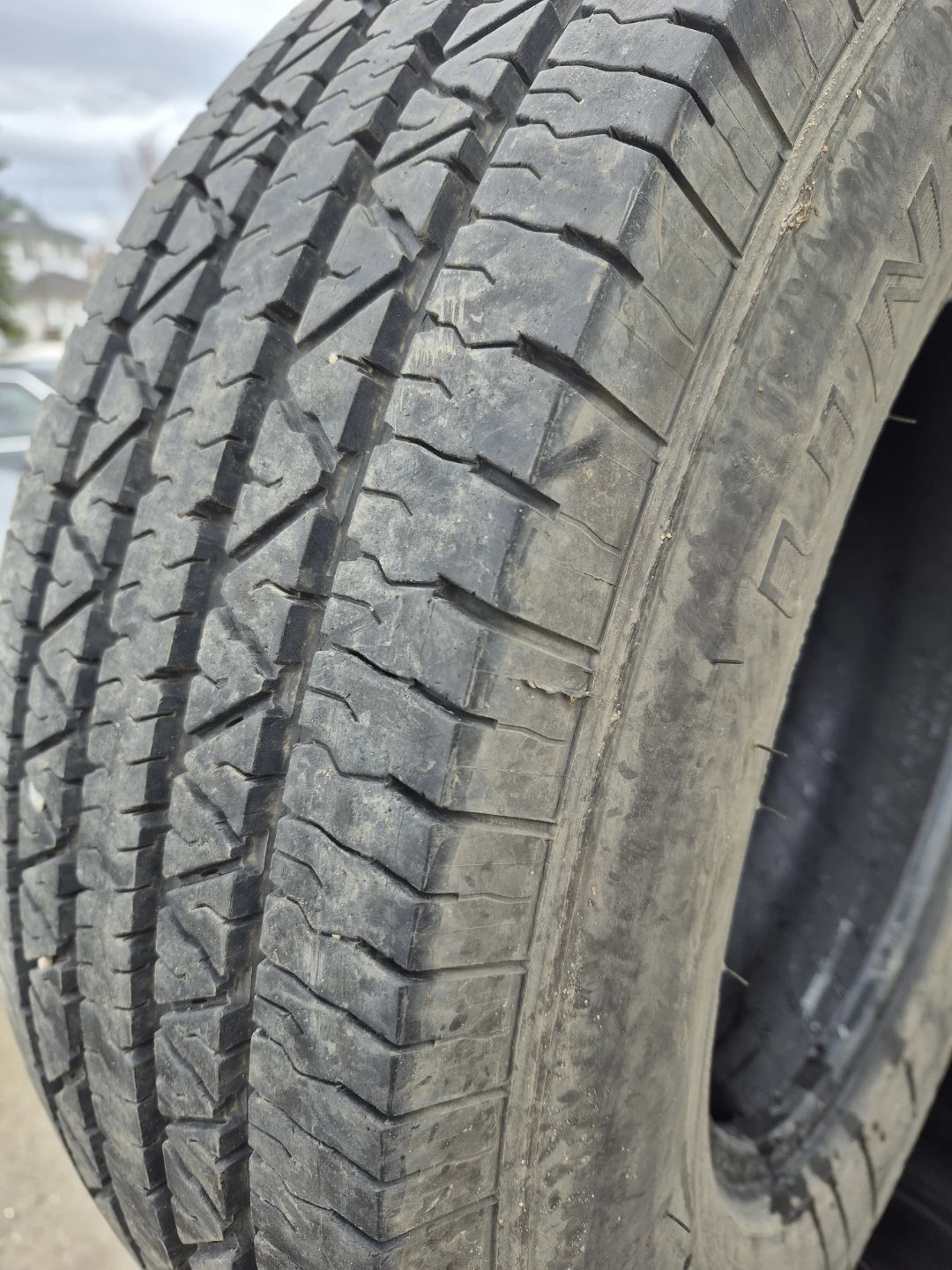 LT225/75R16 six Tires for sale - photo 2