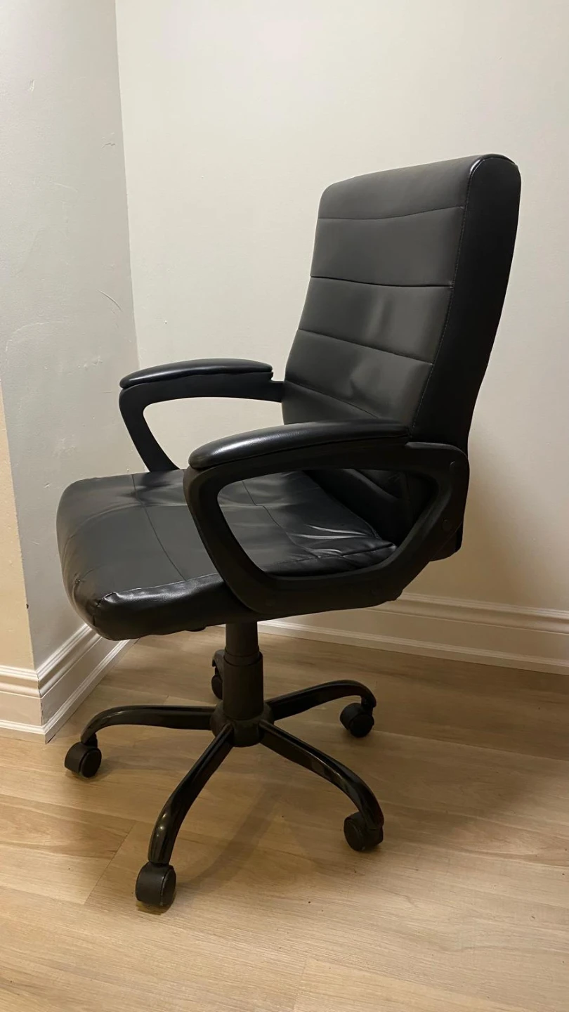 Black office desk and chair - photo 5