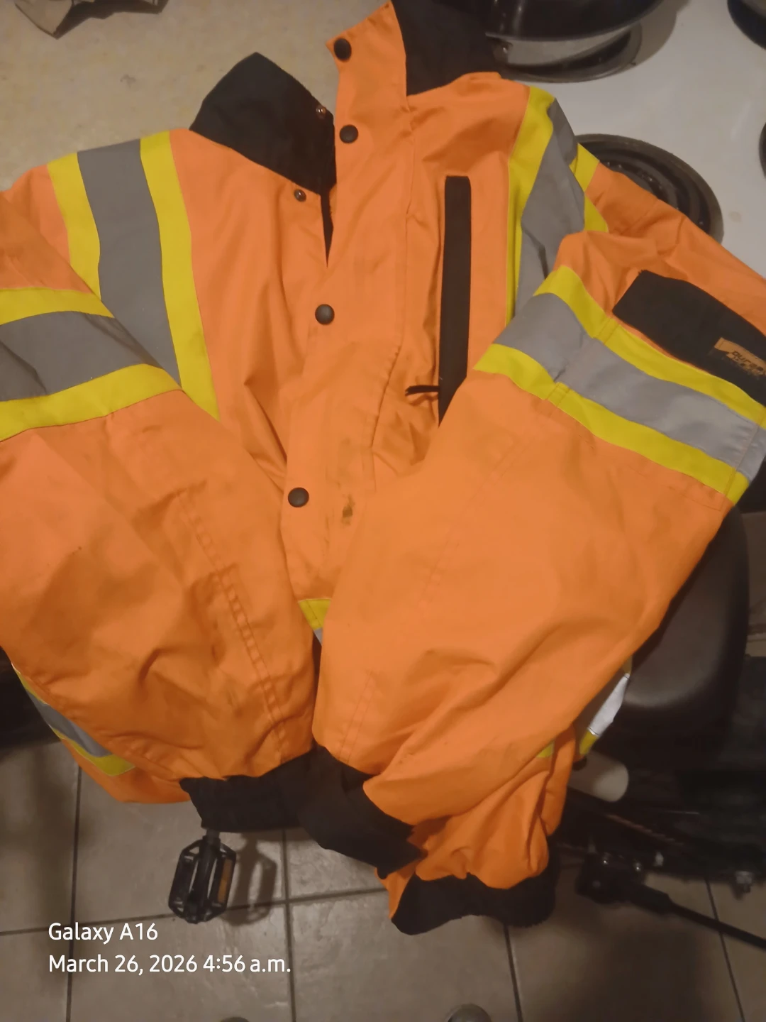 Durabe Quality-Driven High-Visibility Work Jacket