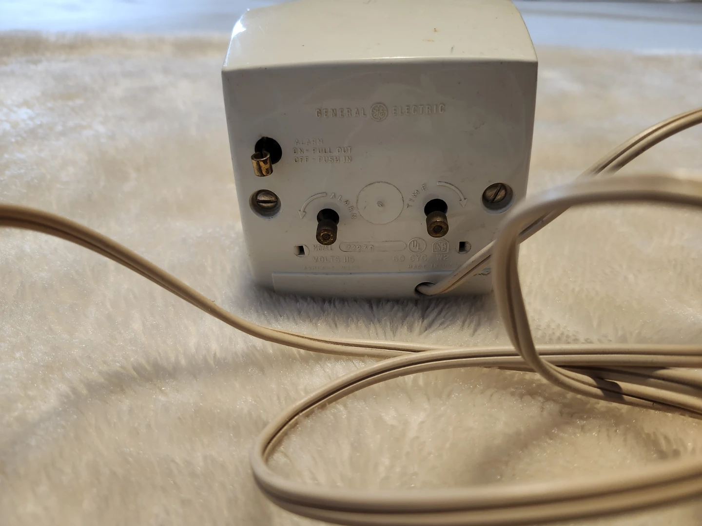 Vintage General Electric Alarm Clock - photo 3