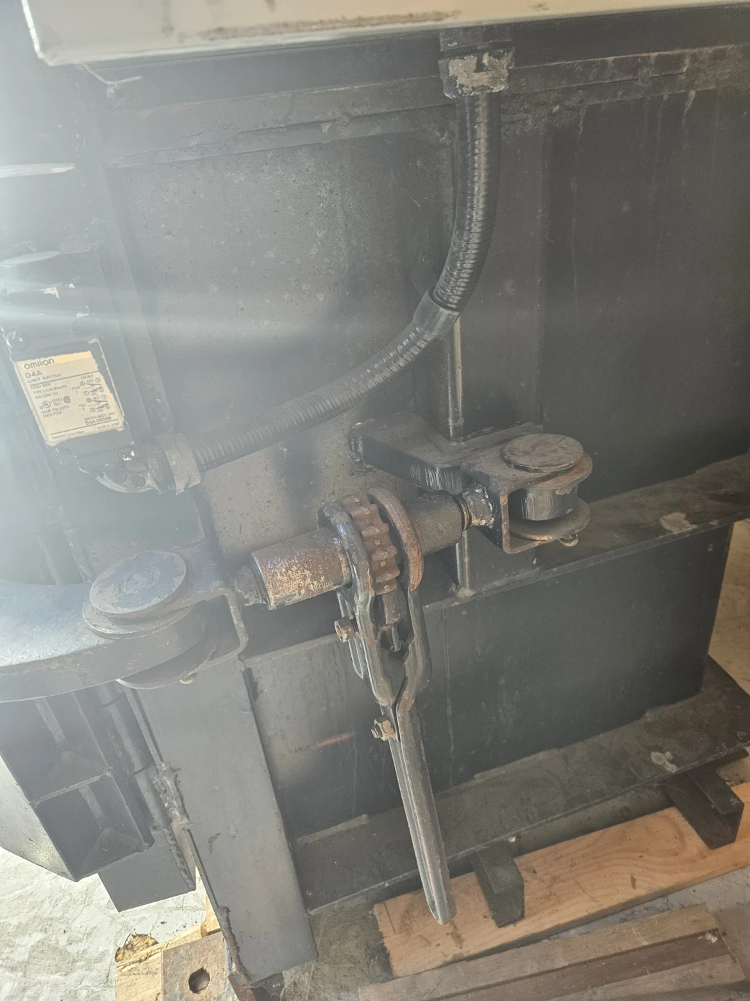Universal Handling Equipment Baler - photo 5