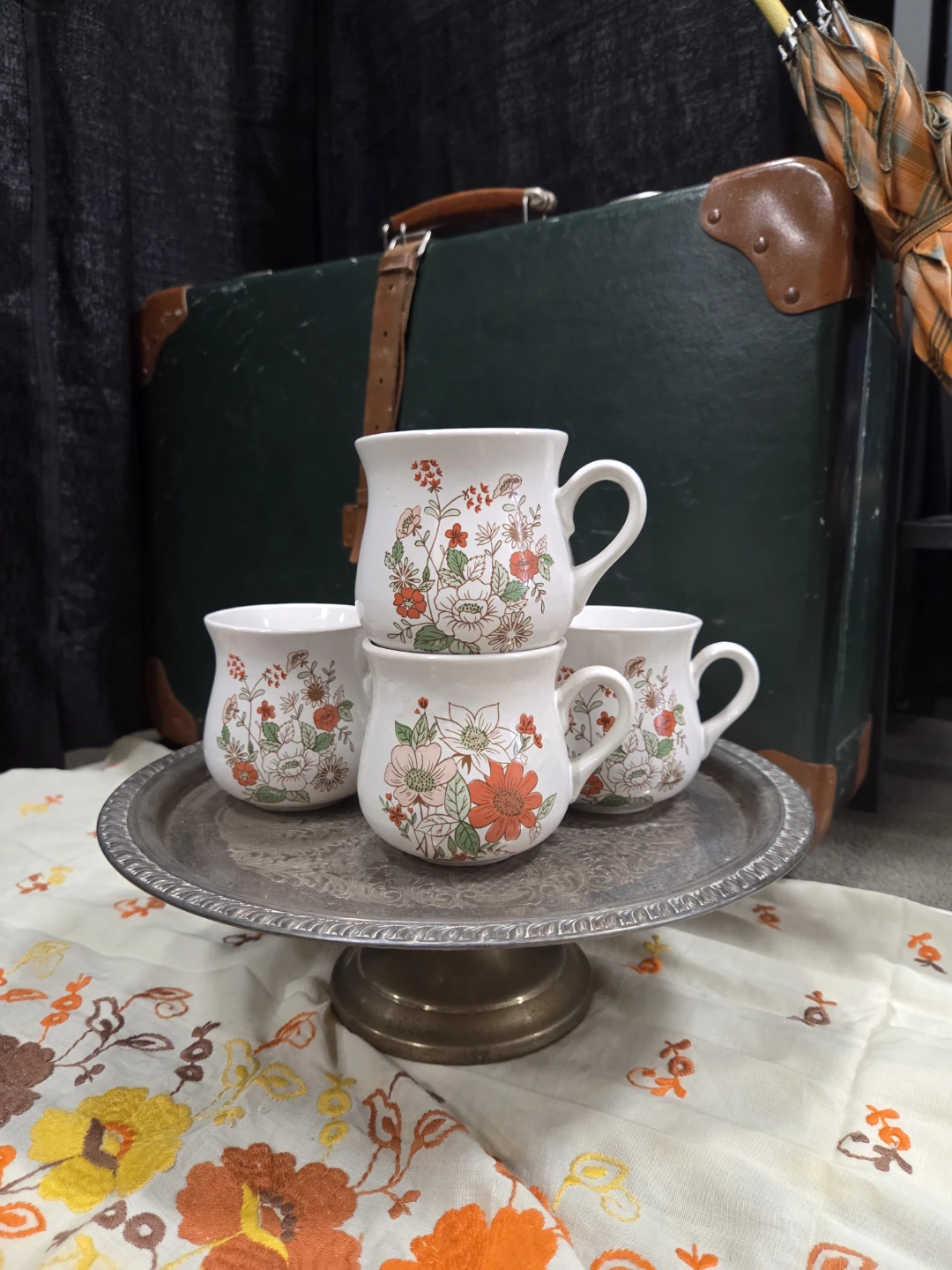Set of 4 Floral Mugs - photo 2