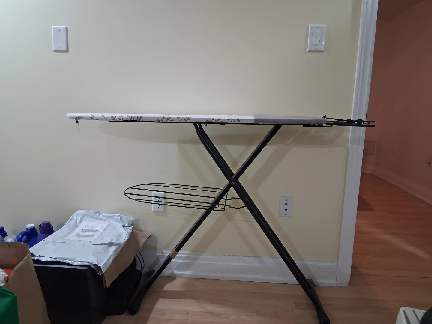 Ironing Board with Wire Rack