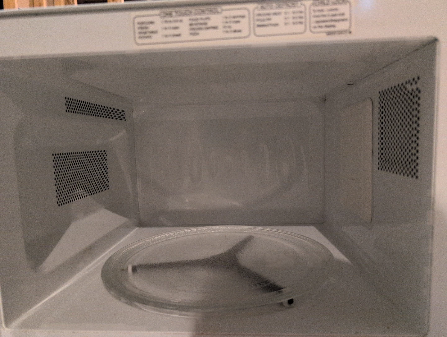 GoldStar Microwave Oven - photo 3