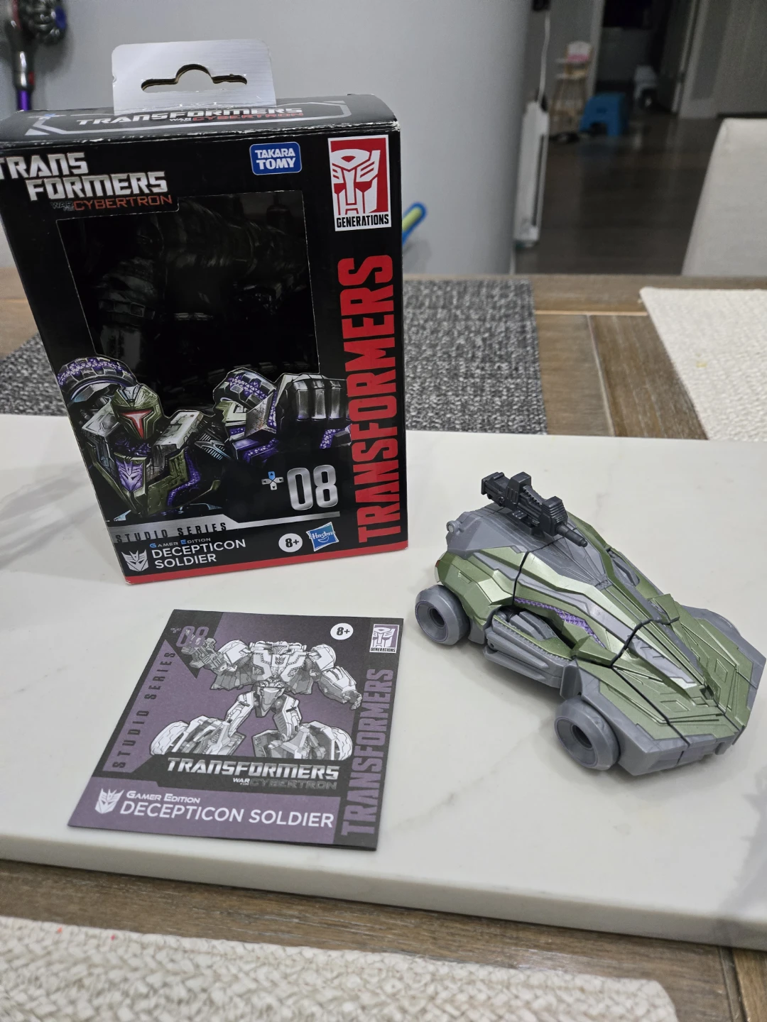 Transformers delux series cybertron decepticon soldier