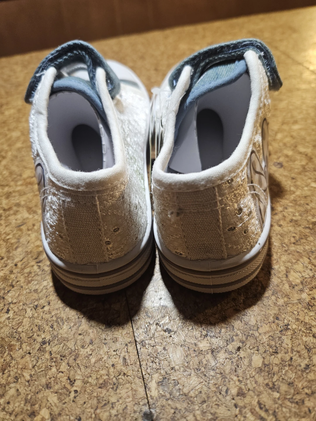 Minnie Mouse White Canvas Shoes Toddler Size 30 - photo 4