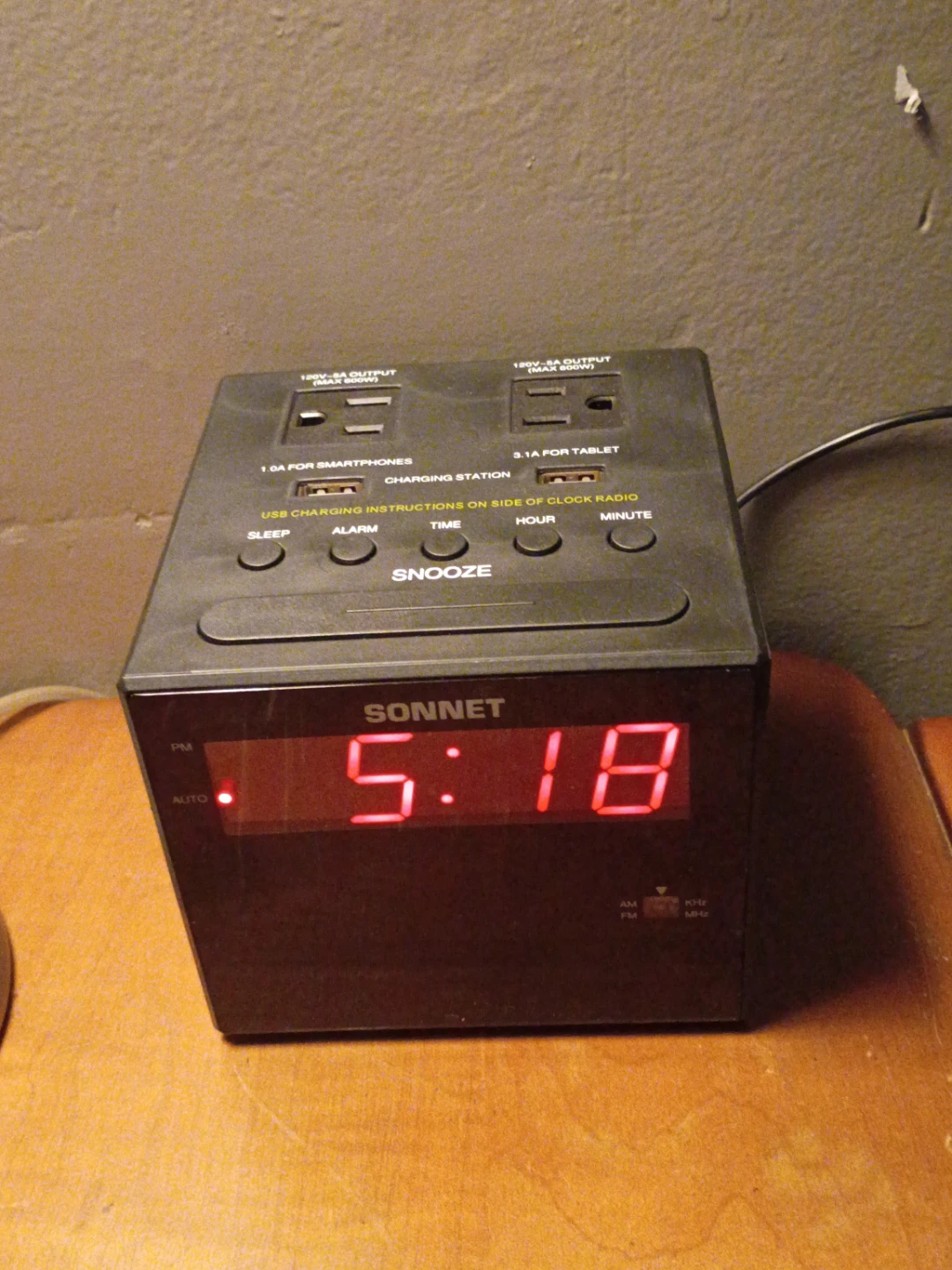 Sonnet Digital Alarm Clock Radio with USB Charging
