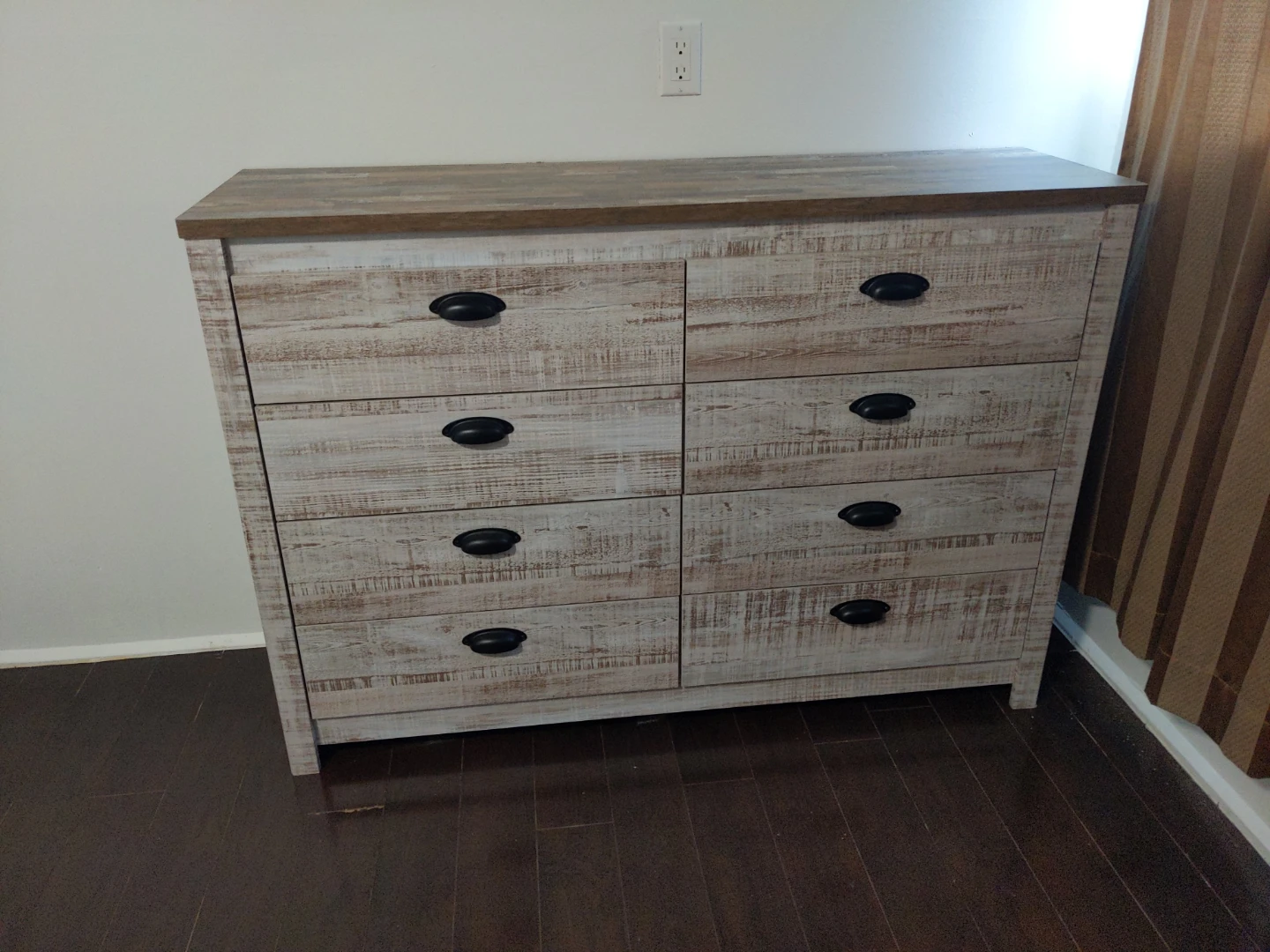 6 Drawer Dresser - Whitewashed Wood Finish