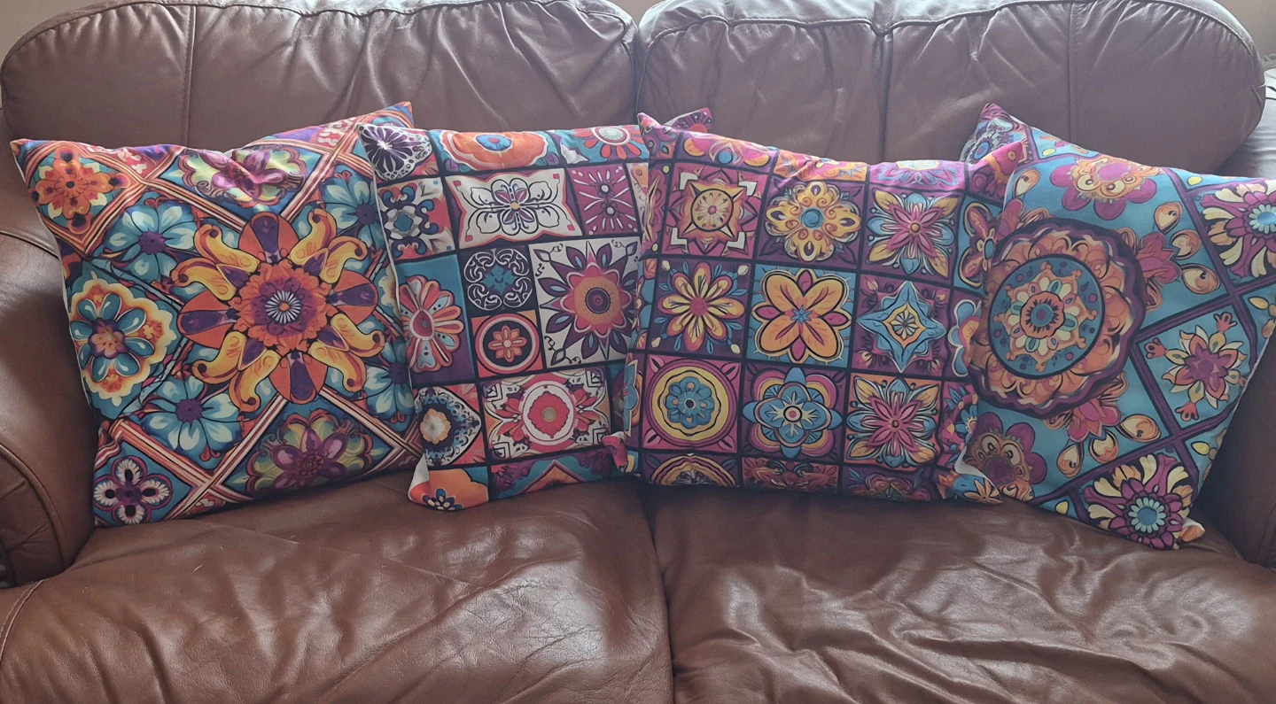 Set of 4 Decorative Throw Pillows