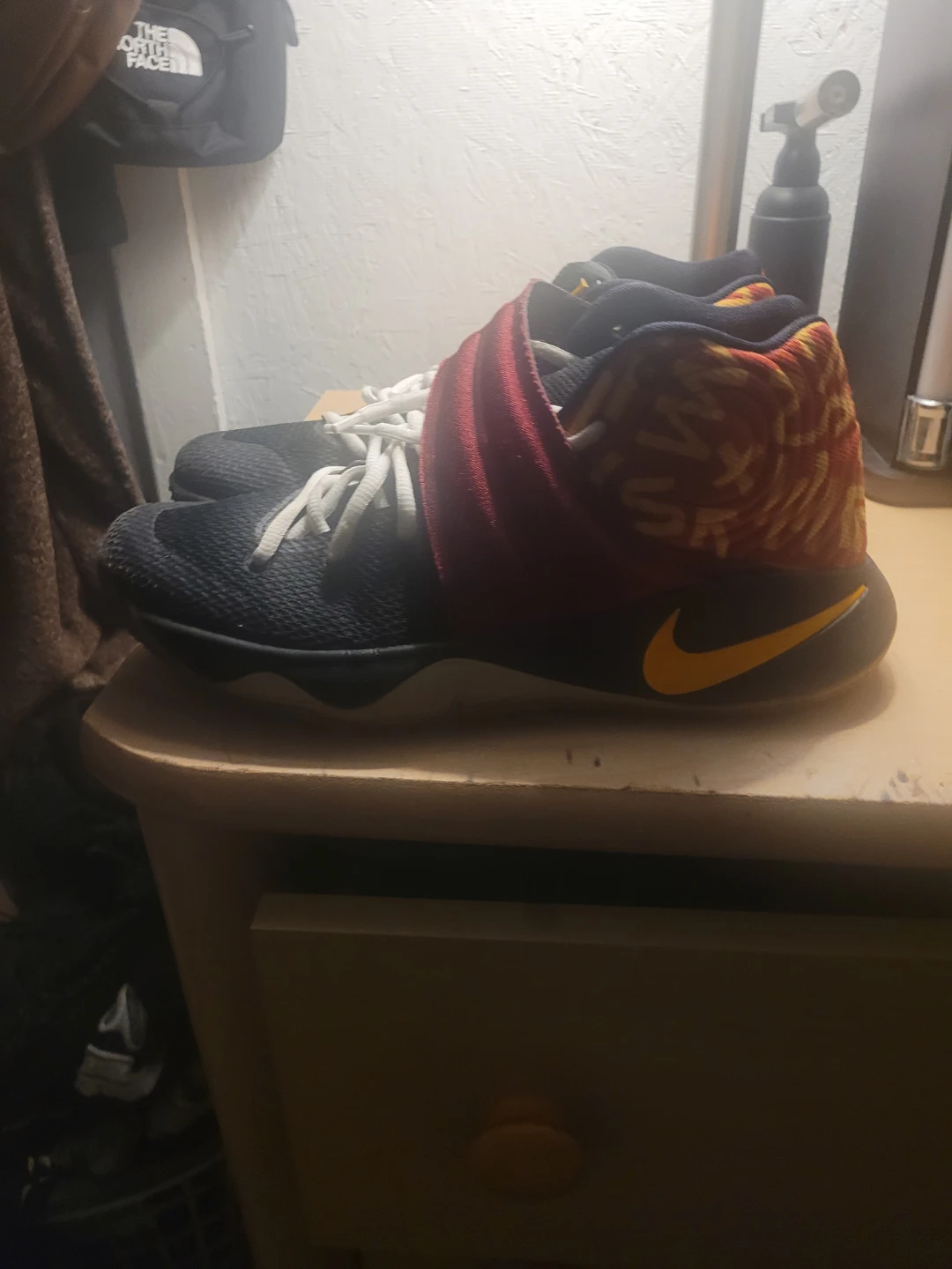 Nike Kyrie "Spongebob" Basketball Shoes - photo 4