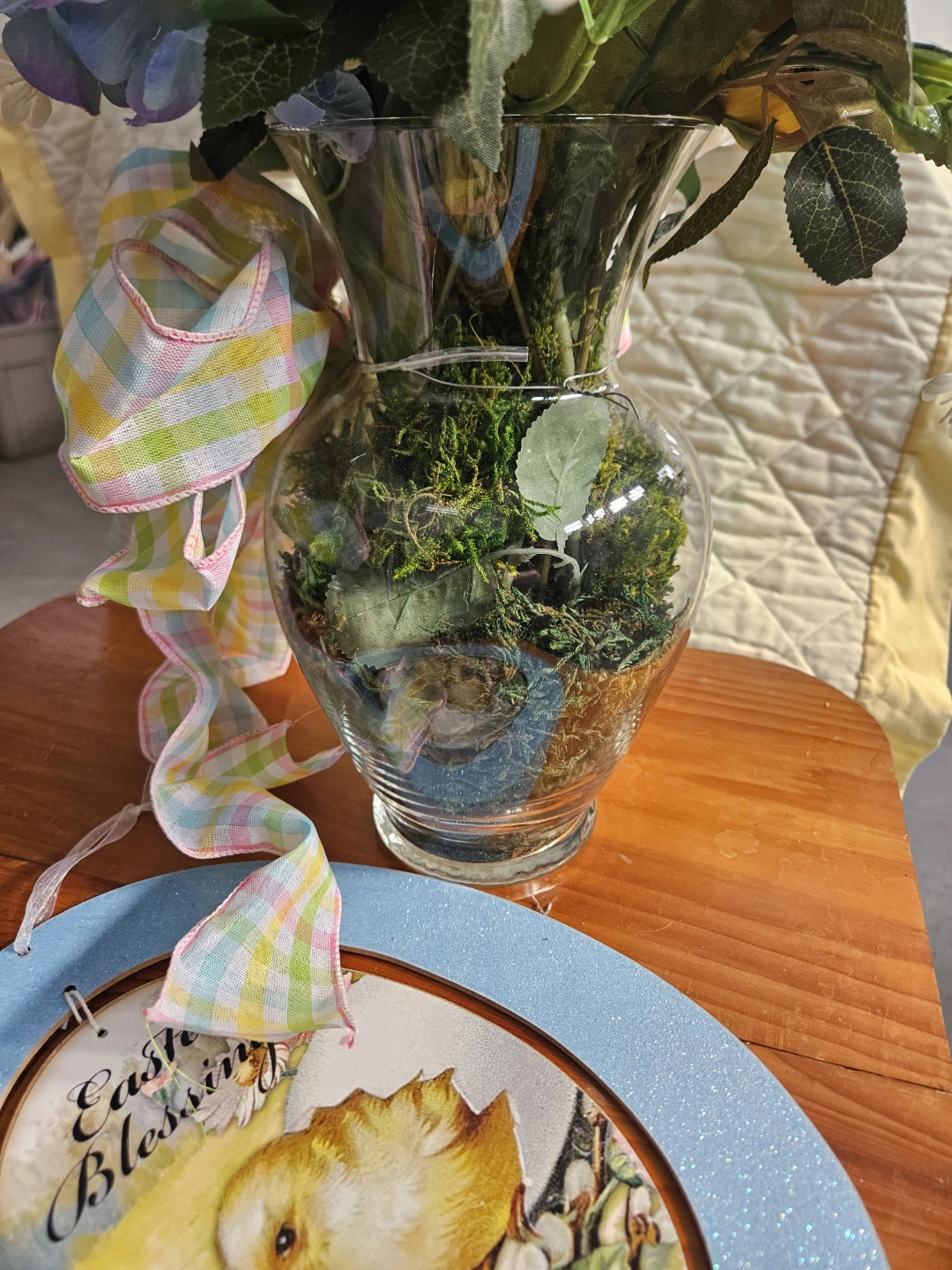 Artificial Easter Flower Arrangement in Glass Vase - photo 3