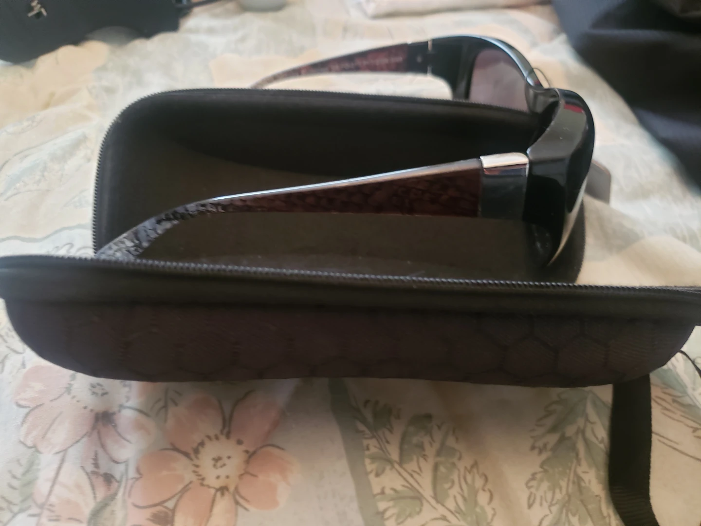 Foster Grant Solar Shield Sunglasses with Case
