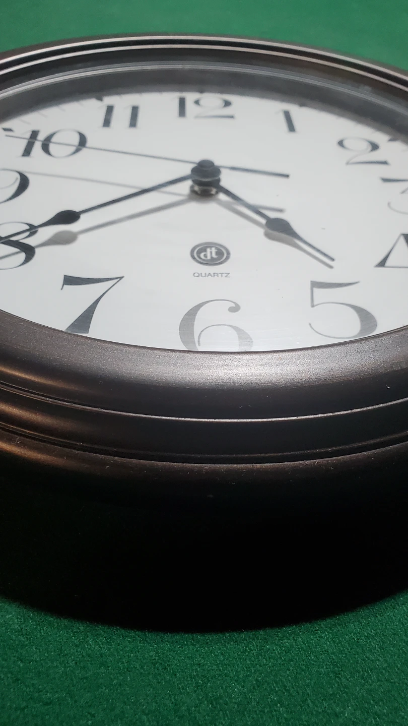 DT Quartz Wall Clock - photo 3