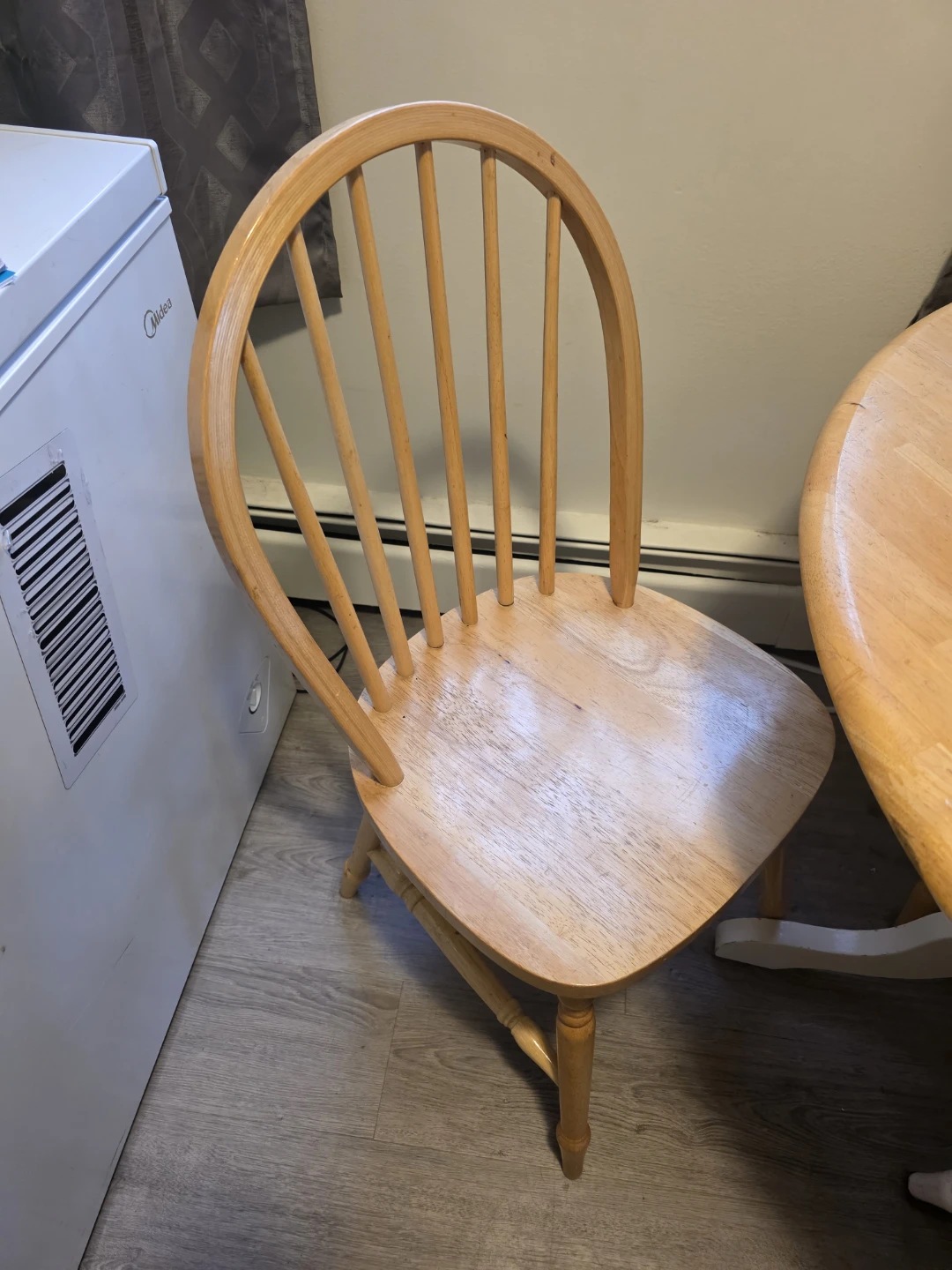 Kitchen table and chairs - photo 3