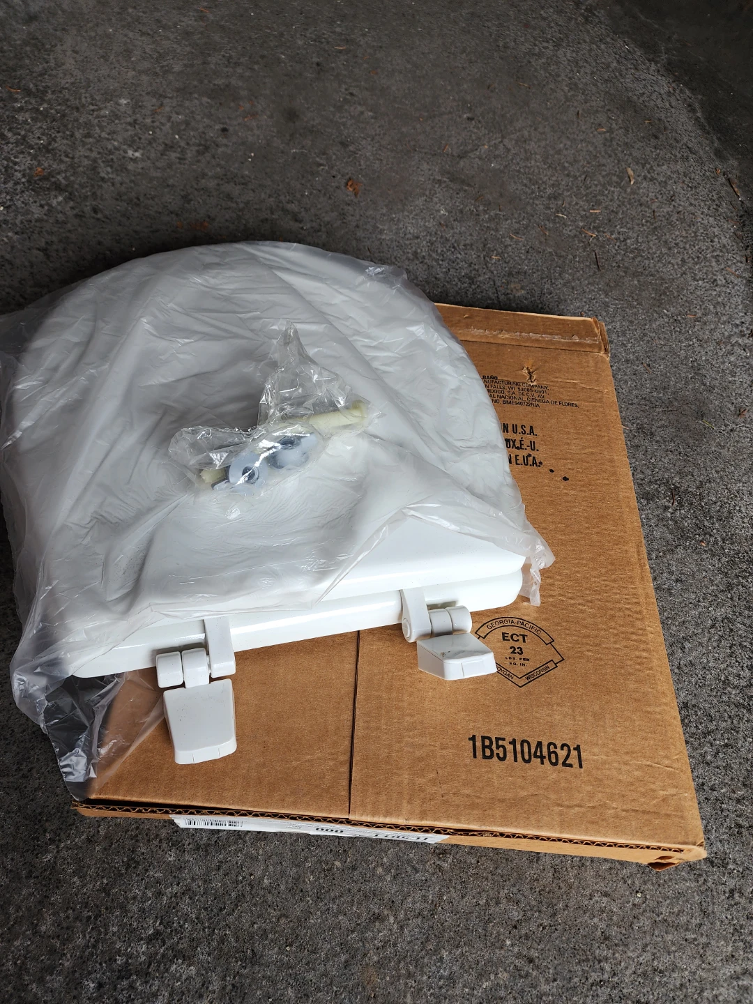 Bemis TC50TT White Closed Front Toilet Seat with Cover - photo 2