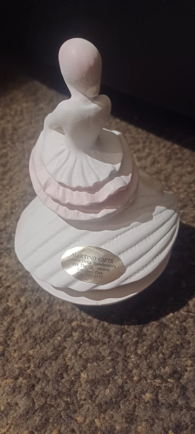 Vintage Berger Bisque Jewelry Box - photo 5